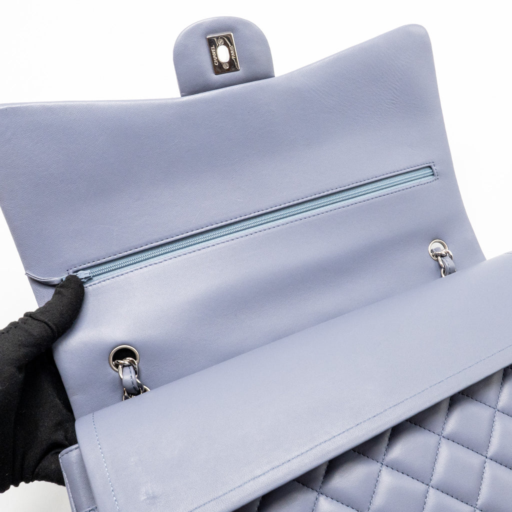 CHANEL MAXI CLASSIC DOUBLE FLAP BAG LAMBSKIN LIGHT PURPLE SHW