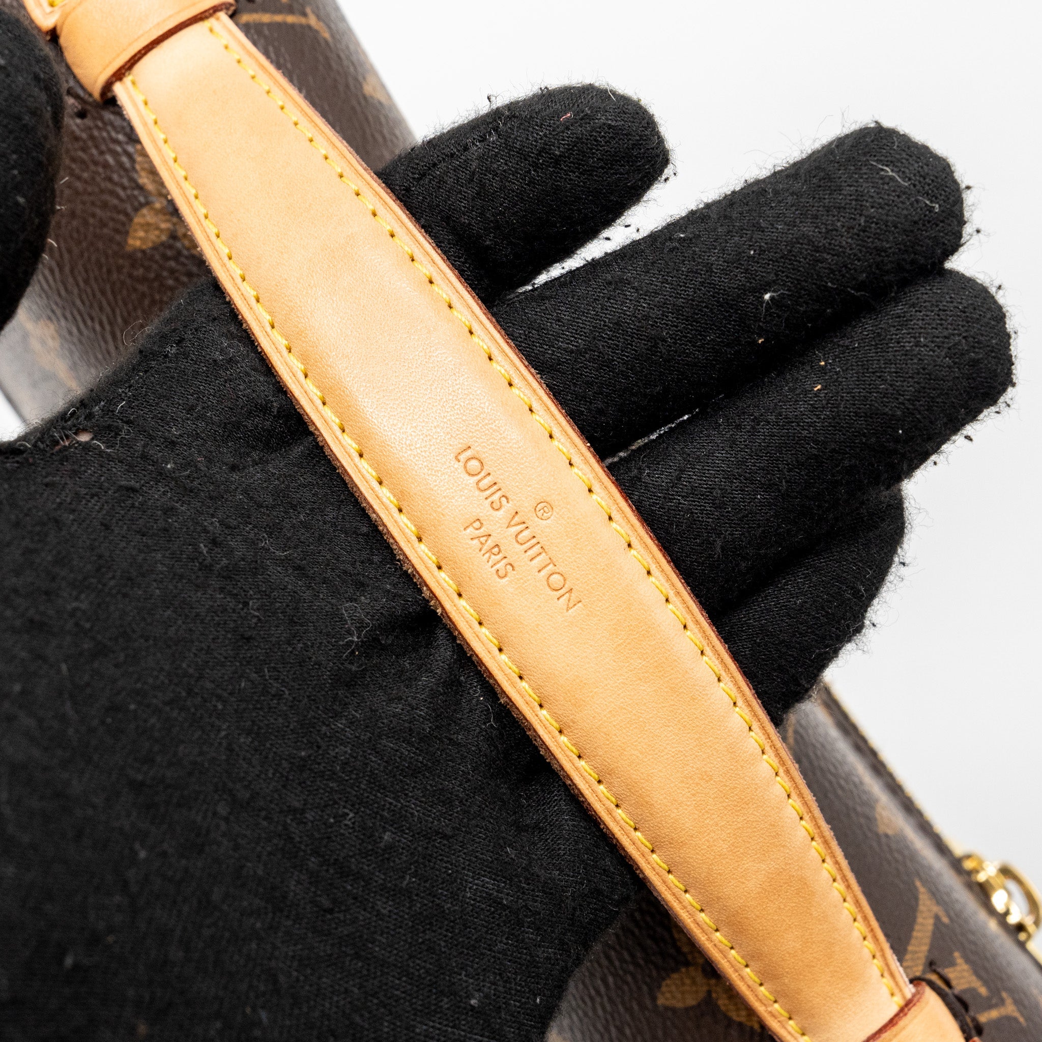 LOUIS VUITTON POCHETTE MÉTIS MONOGRAM CANVAS GHW