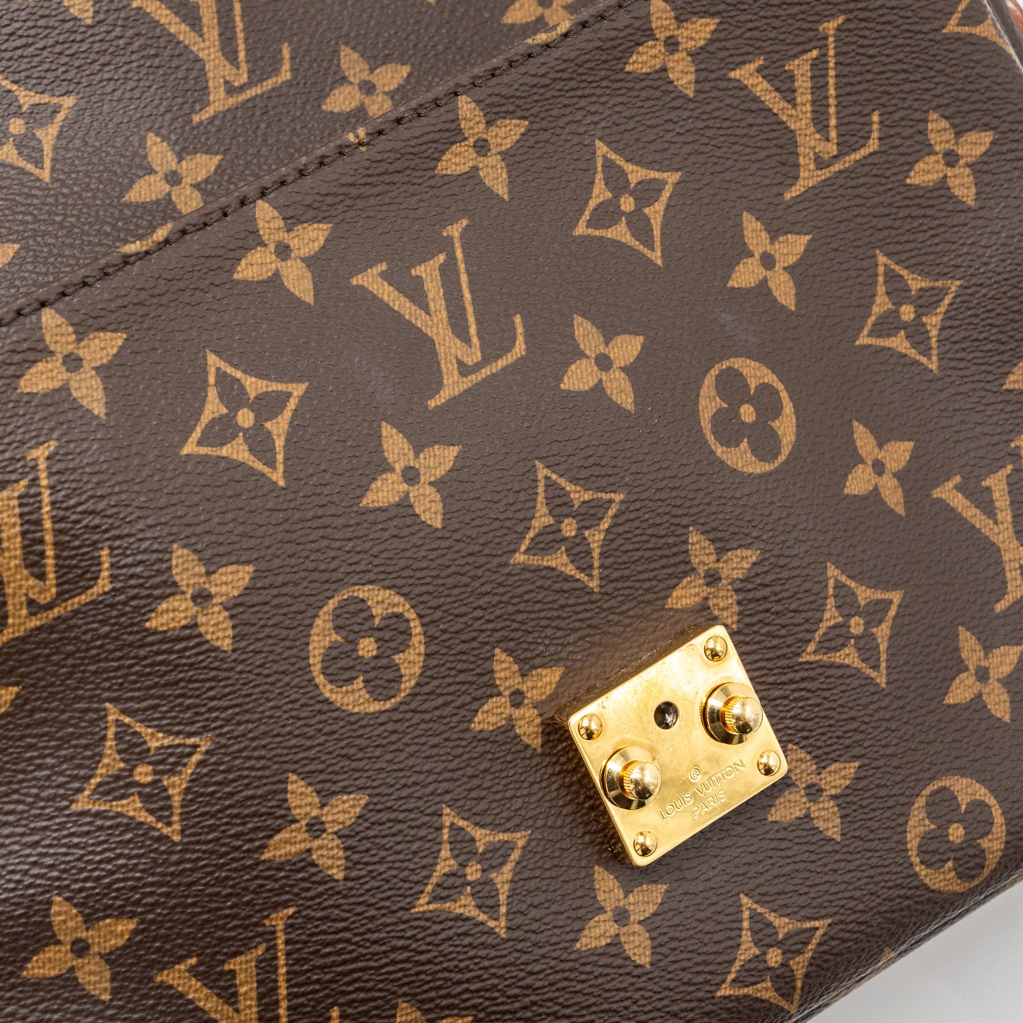 LOUIS VUITTON POCHETTE MÉTIS MONOGRAM CANVAS GHW