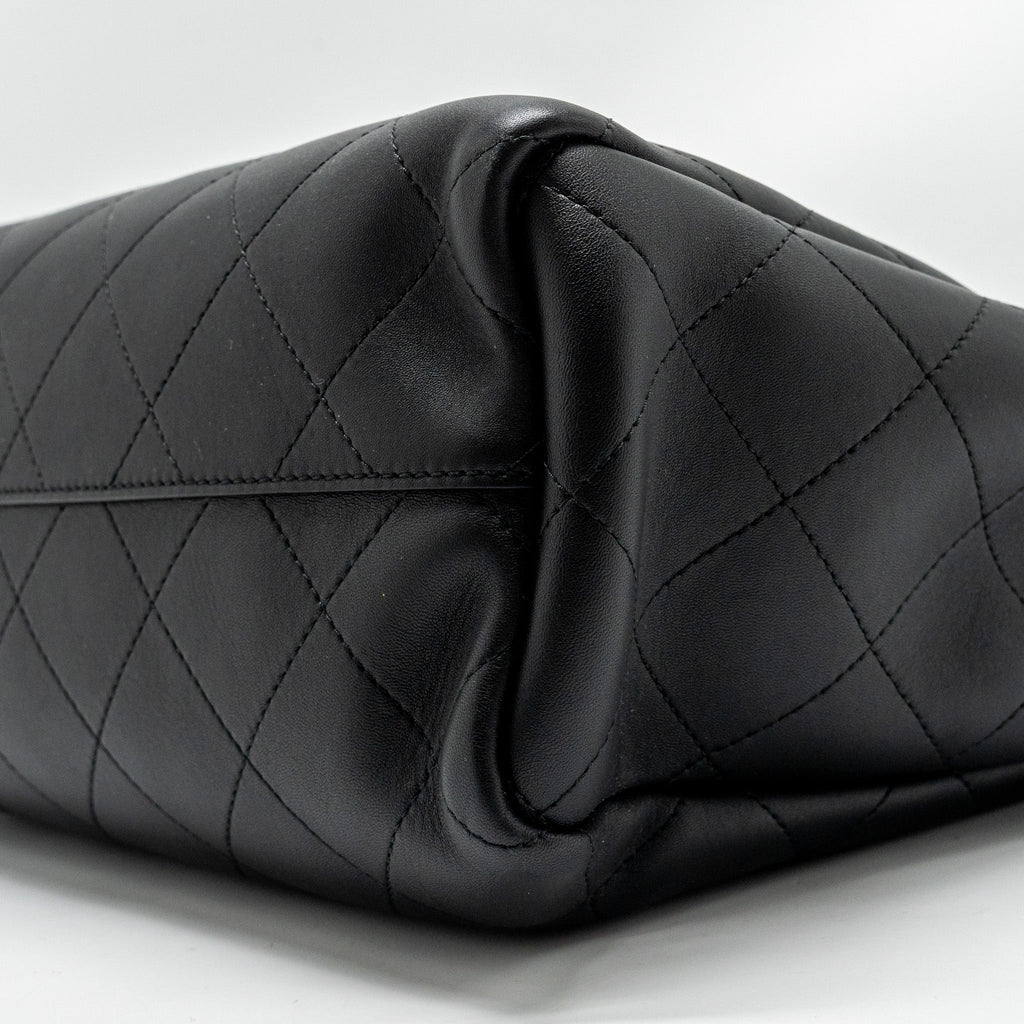 CHANEL HAMPTON TOTE BAG LAMBSKIN BLACK SHW