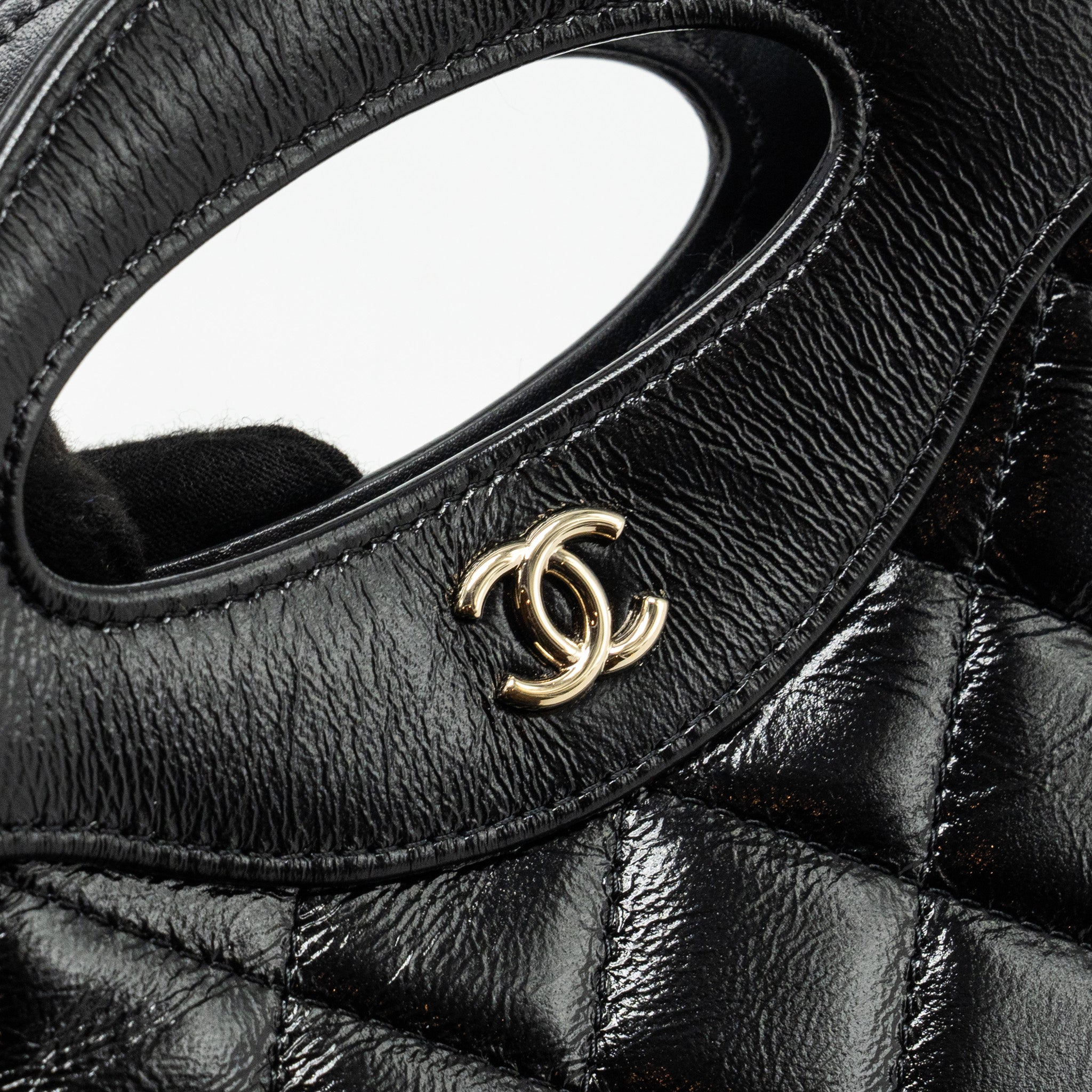 CHANEL 24S MINI 31 CLUTCH WITH CHAIN SHINY LAMBSKIN BLACK LGHW (MICROCHIP)