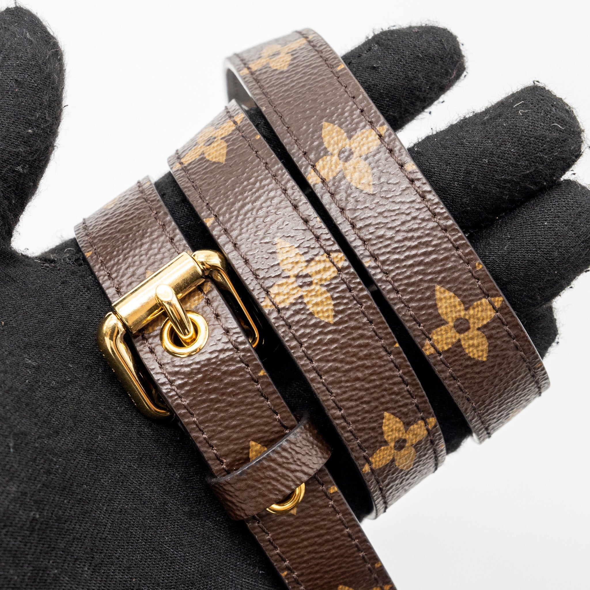 LOUIS VUITTON POCHETTE MÉTIS MONOGRAM CANVAS GHW