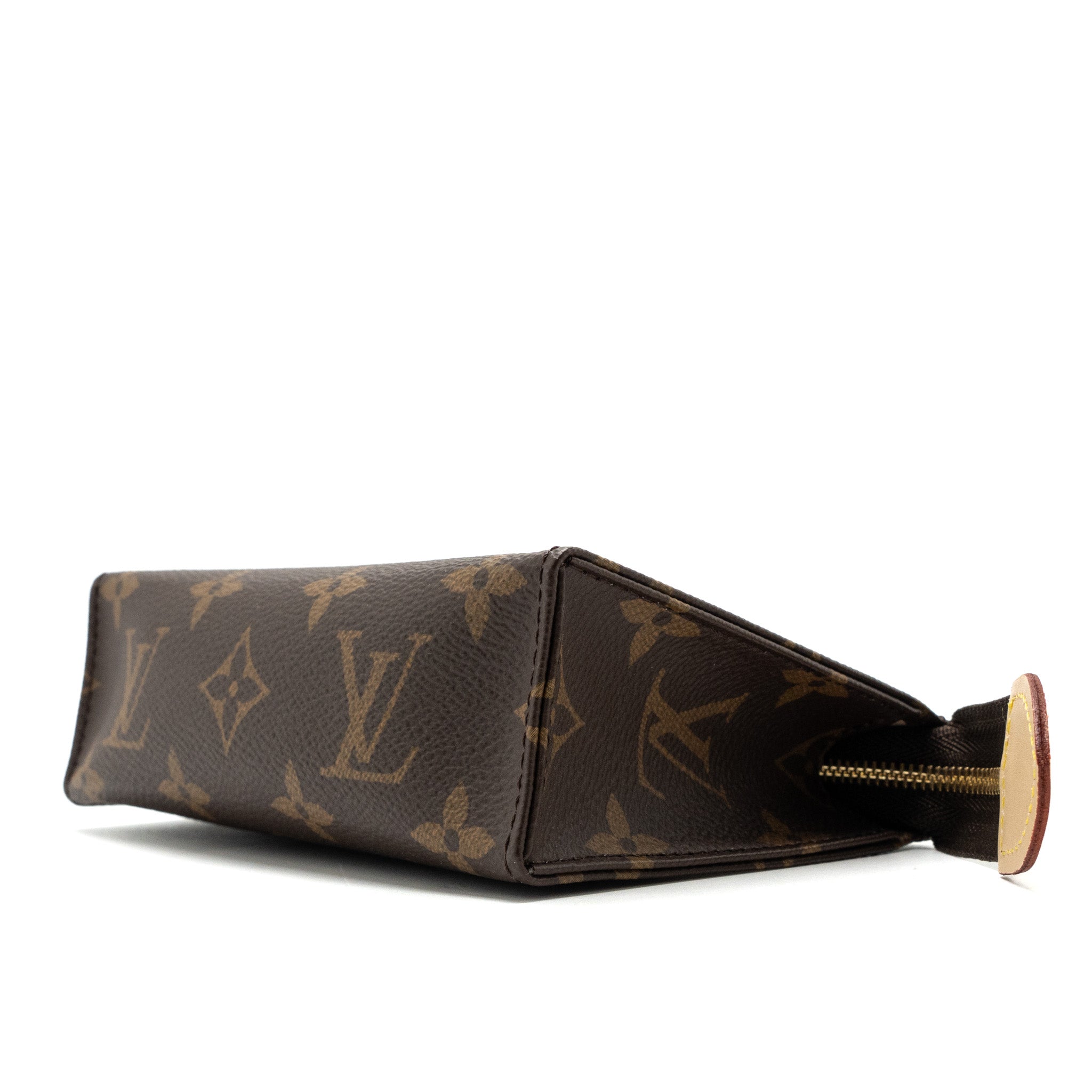 LOUIS VUITTON TOILETRY POUCH 15 MONOGRAM CANVAS GHW