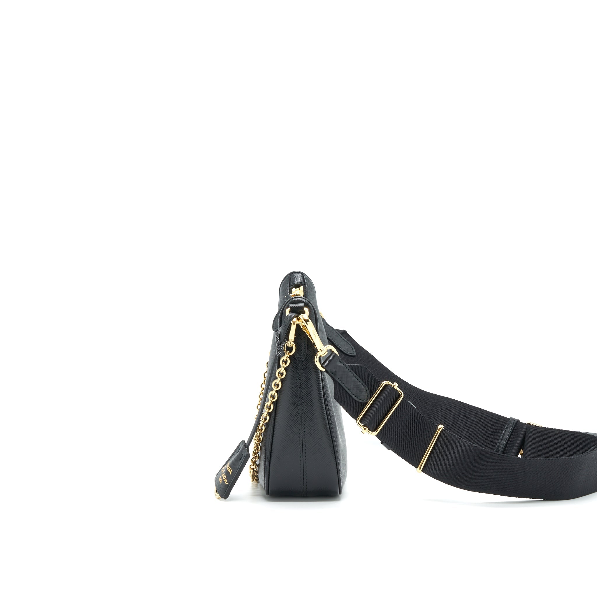 PRADA RE-EDITION SAFFIANO LEATHER IN BLACK