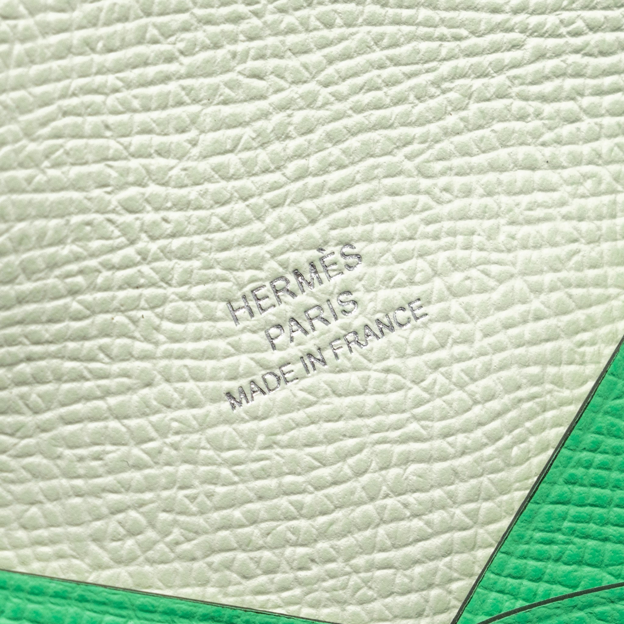 HERMES CALVI CARDHOLDER EPSOM VERT COMICS/VERT FIZZ SHW