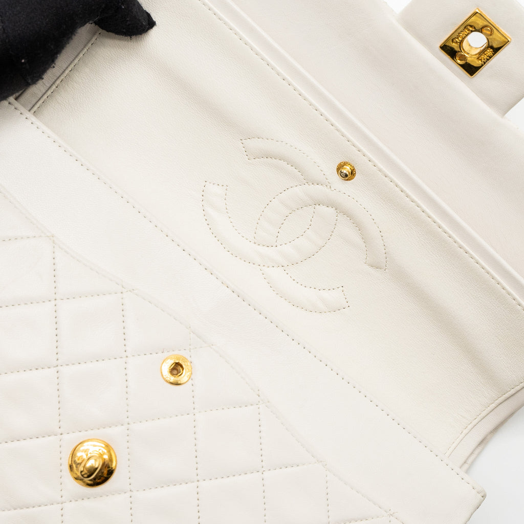 CHANEL VINTAGE MEDIUM CLASSIC DOUBLE FLAP BAG LAMBSKIN WHITE GHW