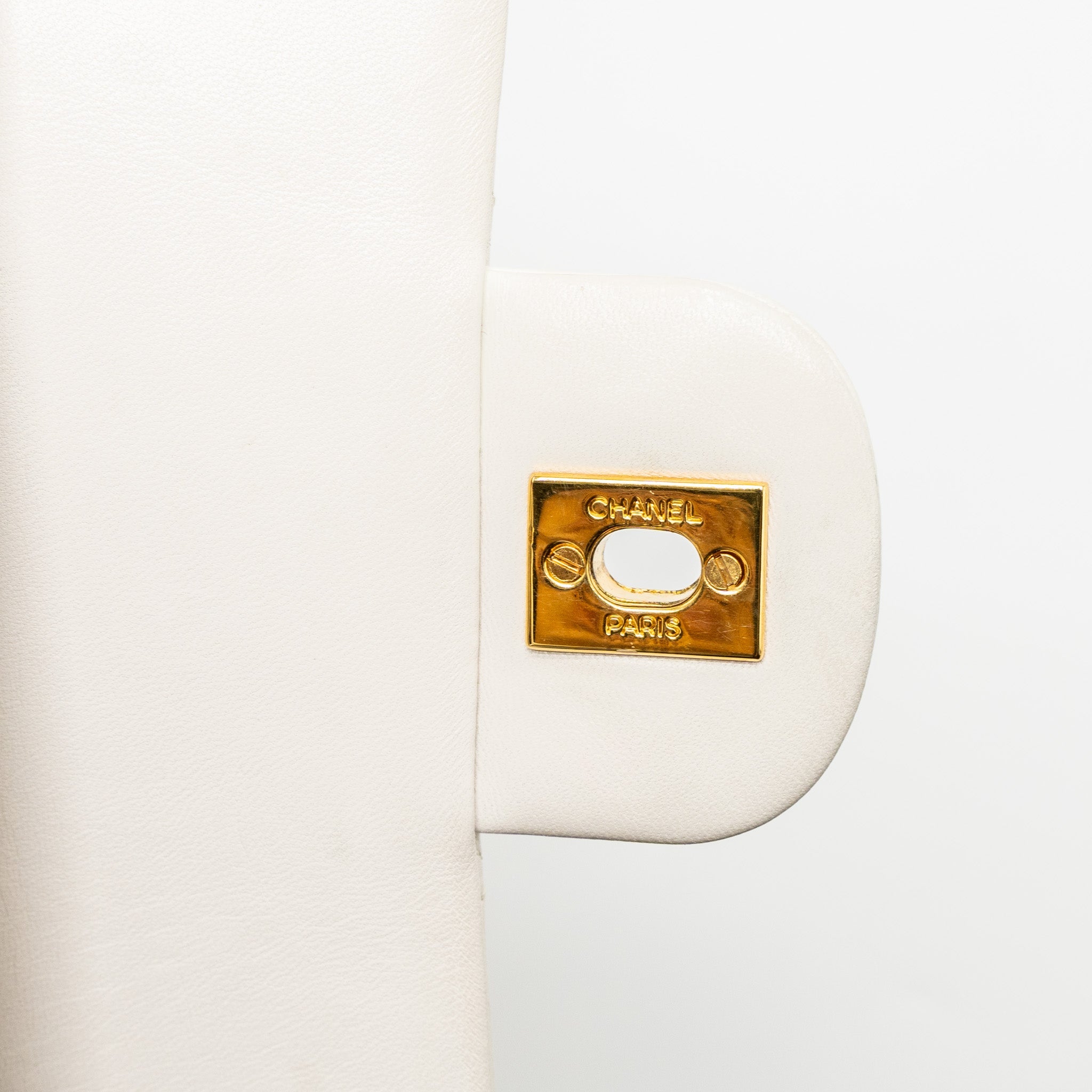 CHANEL VINTAGE MEDIUM CLASSIC DOUBLE FLAP BAG LAMBSKIN WHITE GHW