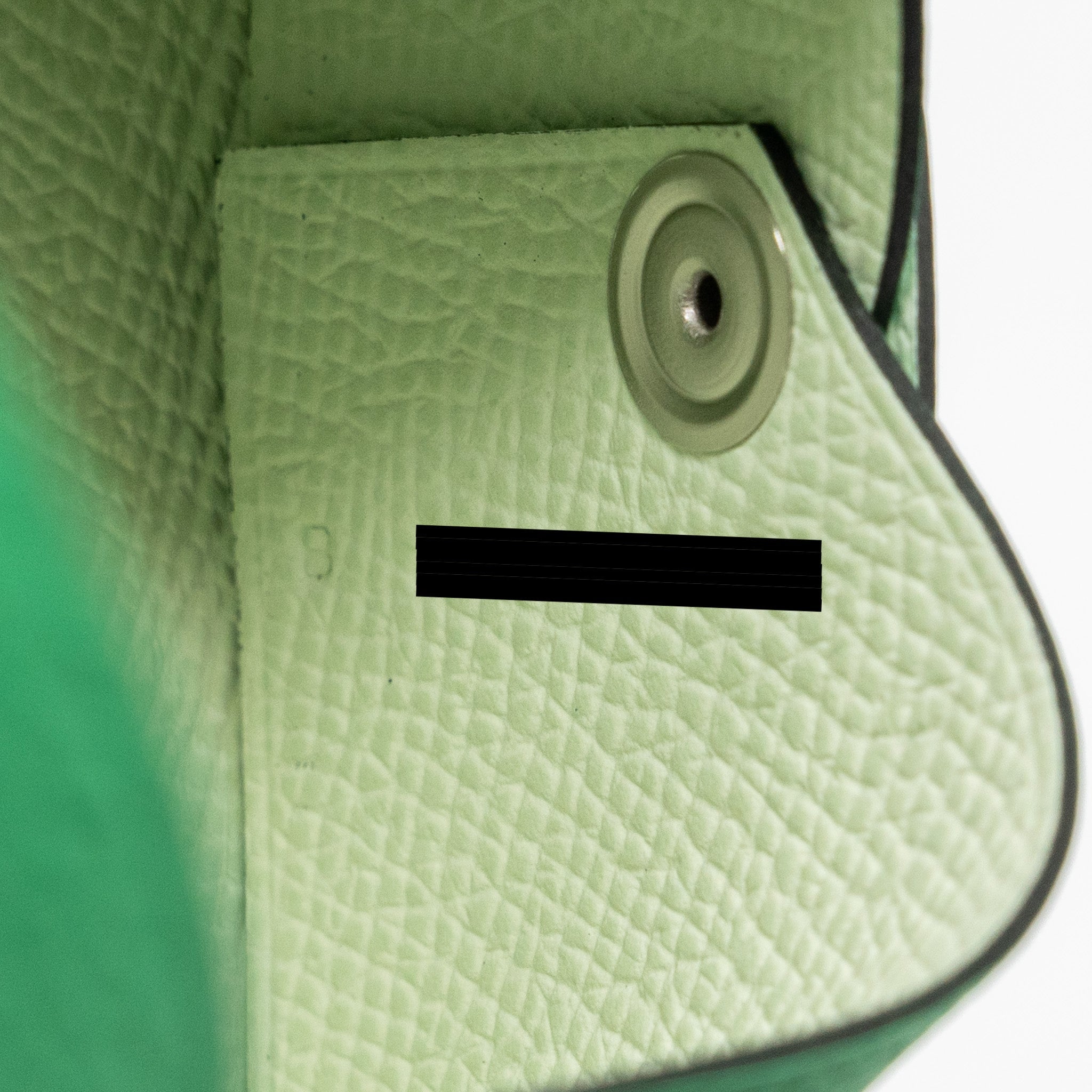 HERMES CALVI CARDHOLDER EPSOM VERT COMICS/VERT FIZZ SHW