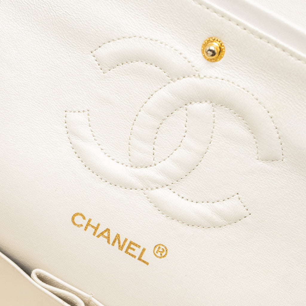 CHANEL VINTAGE MEDIUM CLASSIC DOUBLE FLAP BAG LAMBSKIN WHITE GHW