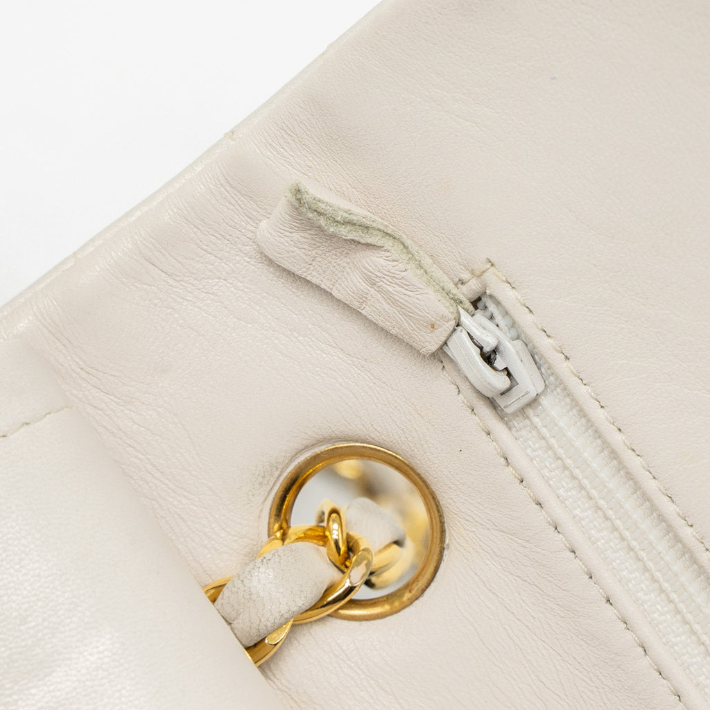 CHANEL VINTAGE MEDIUM CLASSIC DOUBLE FLAP BAG LAMBSKIN WHITE GHW