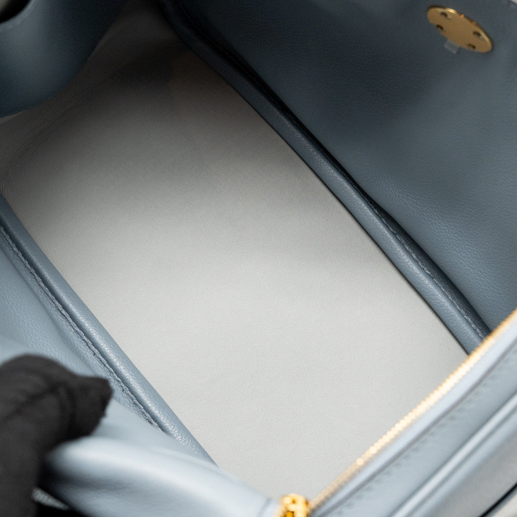 HERMES LINDY 26 EVERCOLOR BLEU LIN GHW