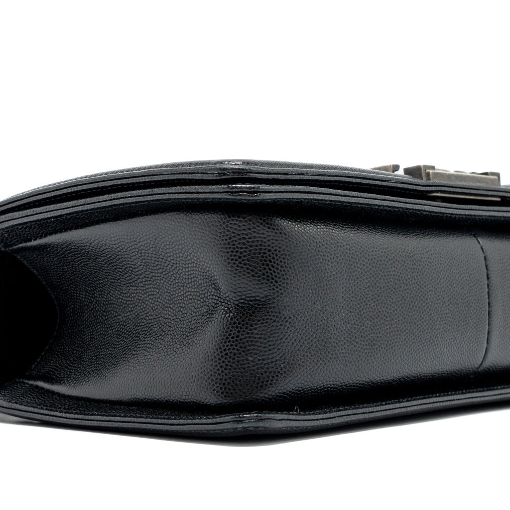 CHANEL MEDIUM BOY BAG CAVIAR BLACK RUTHENIUM HARDWARE