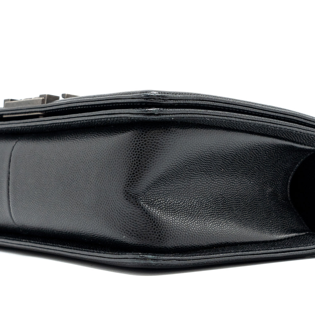 CHANEL MEDIUM BOY BAG CAVIAR BLACK RUTHENIUM HARDWARE