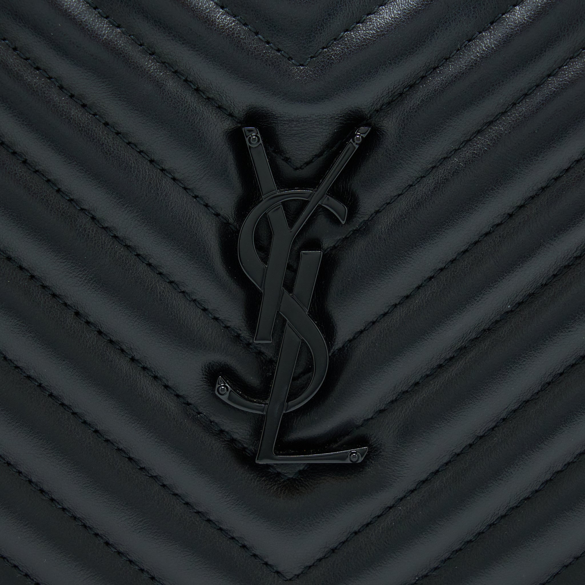 SAINT LAURENT/YSL LOU CAMERA BAG CALFSKIN SO BLACK