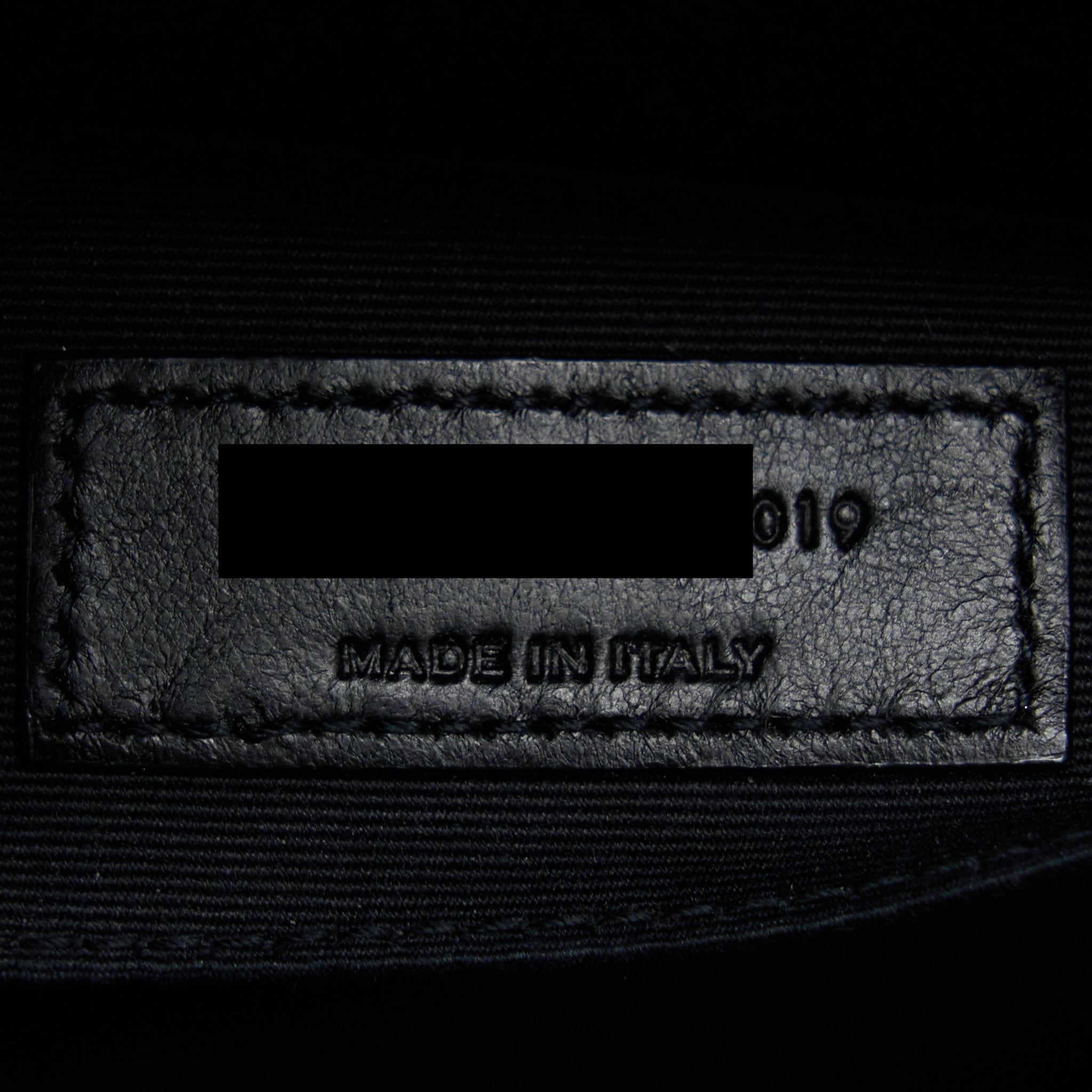 SAINT LAURENT/YSL LOU CAMERA BAG CALFSKIN SO BLACK