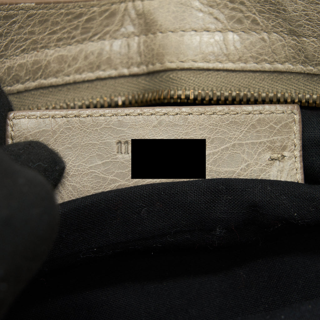 BALENCIAGA CLASSIC CITY BAG GREY