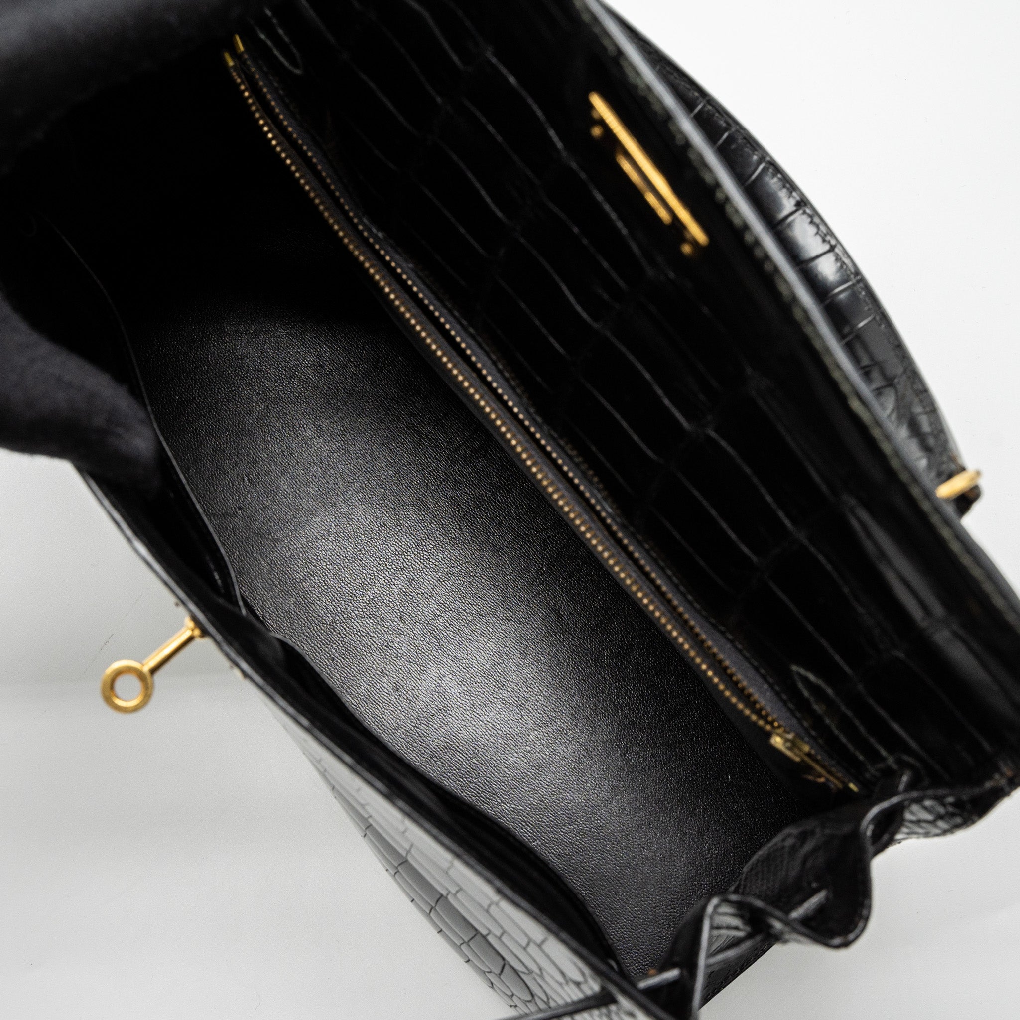 HERMES KELLY 32 SHINY CROCODILE POROSUS BLACK GHW