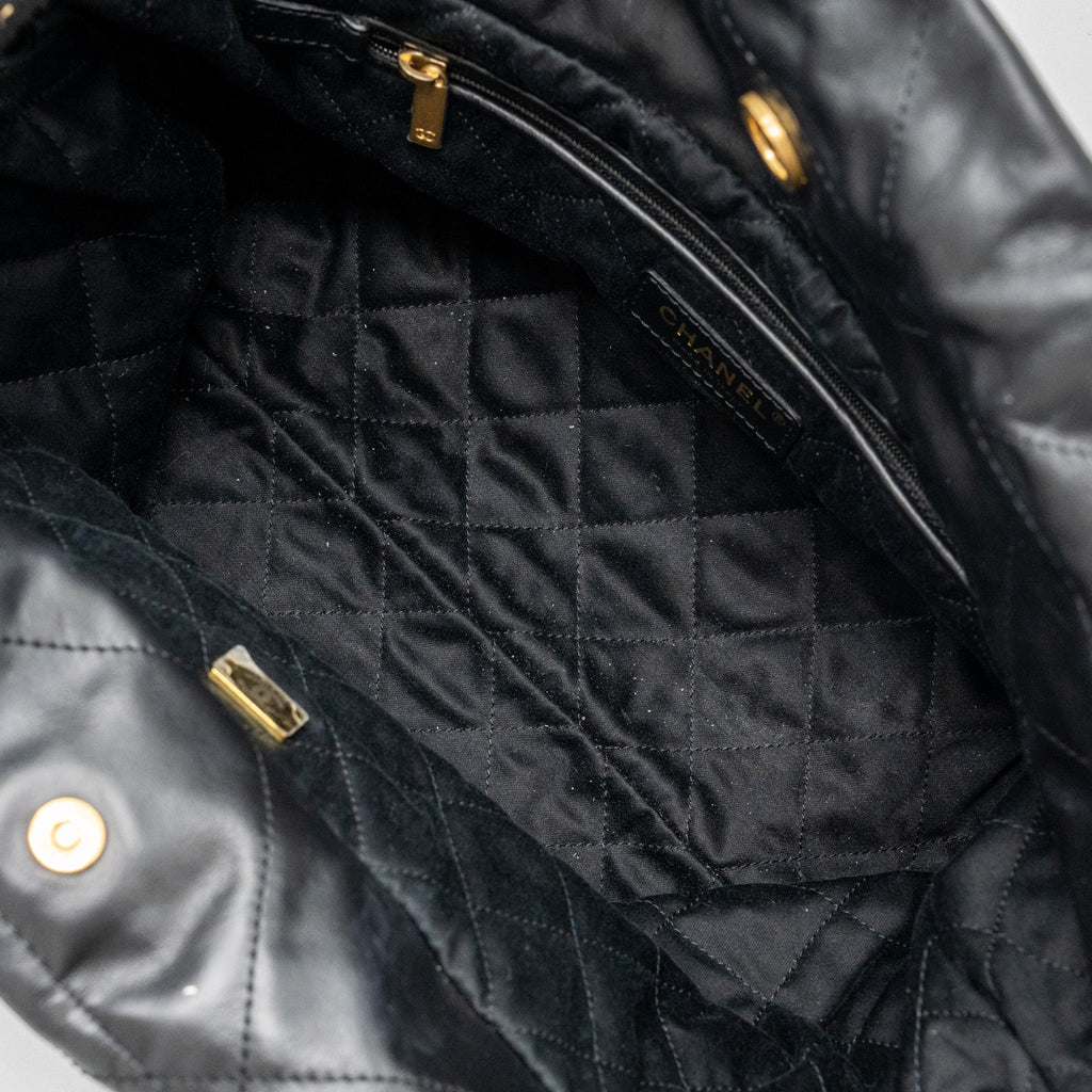 CHANEL MEDIUM 22 BAG CALFSKIN BLACK GHW (MICROCHIP)