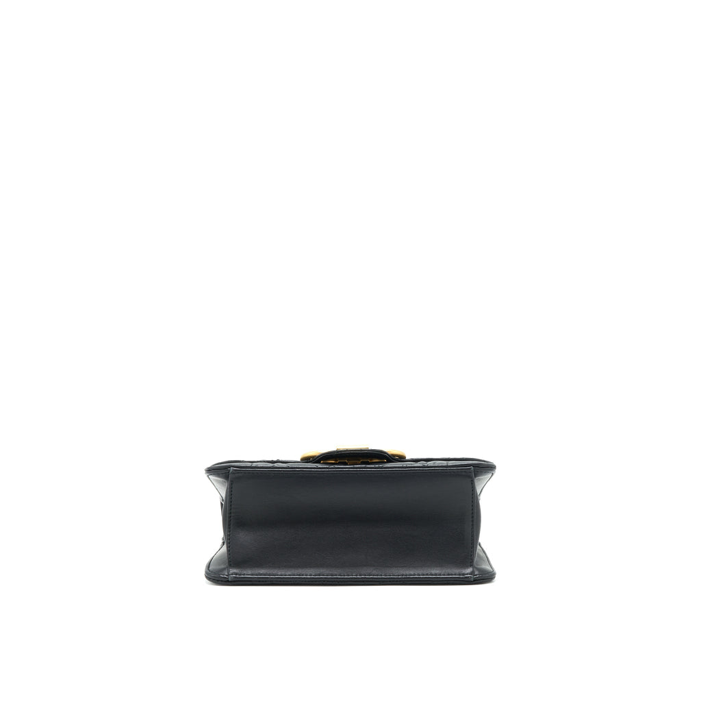 FERRAGAMO QUILTED GANCINI FLAP BAG CALFSKIN BLACK GHW