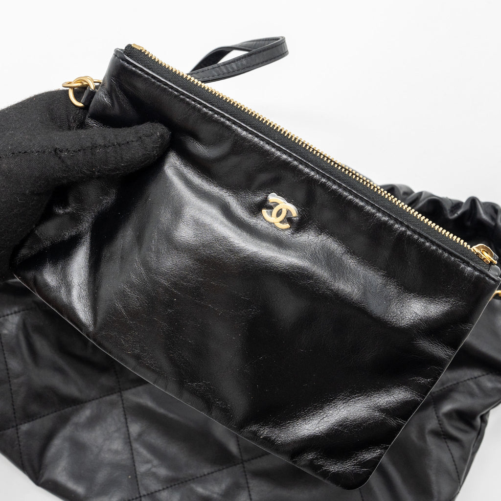 CHANEL MEDIUM 22 BAG CALFSKIN BLACK GHW (MICROCHIP)