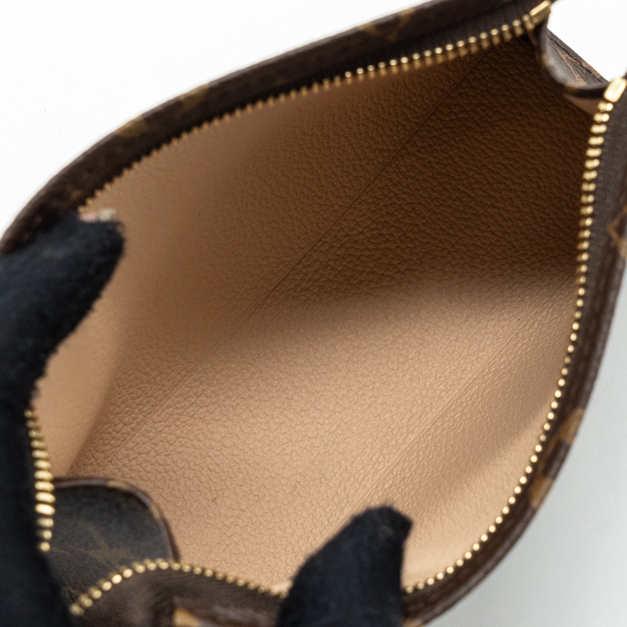 LOUIS VUITTON TOILETRY POUCH 15 MONOGRAM CANVAS GHW