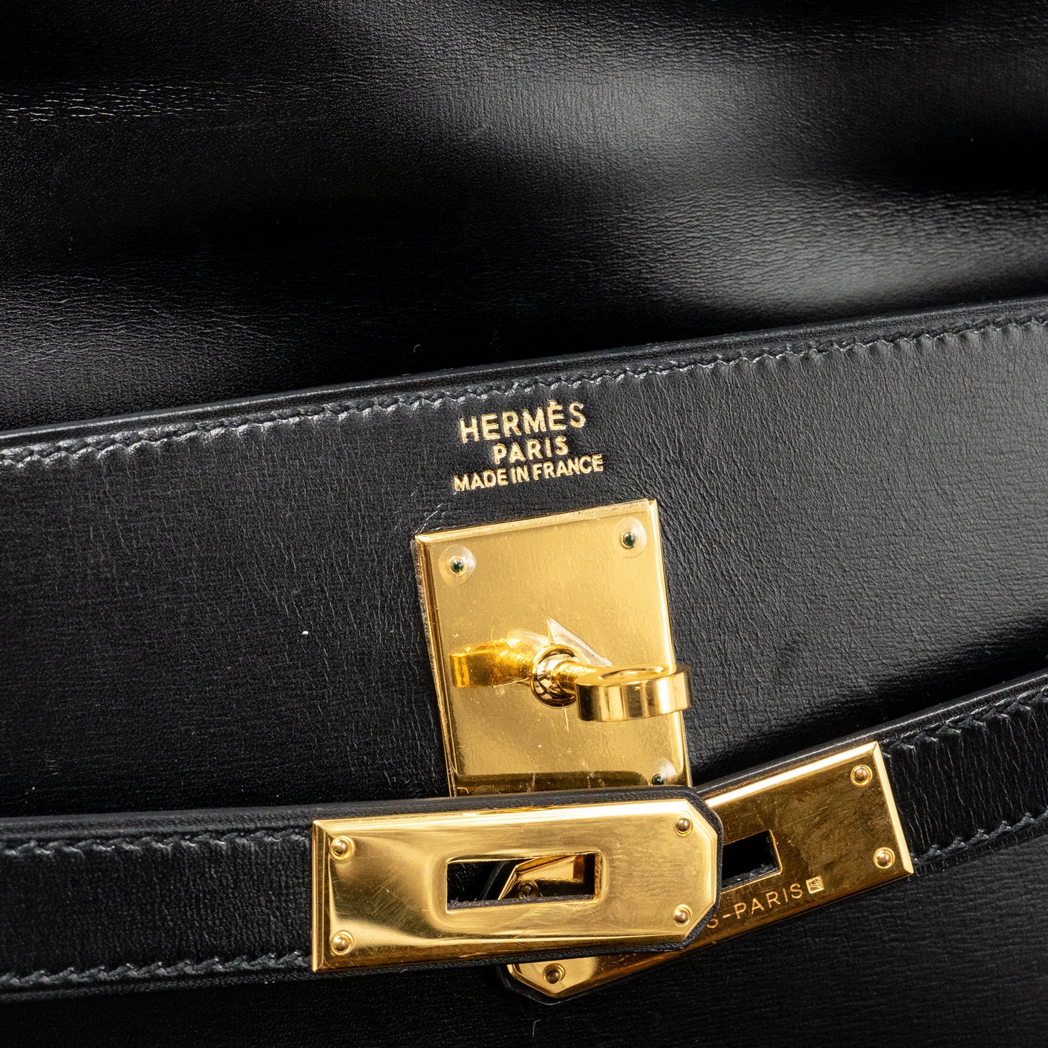 HERMES KELLY 32 BOX BLACK GHW
