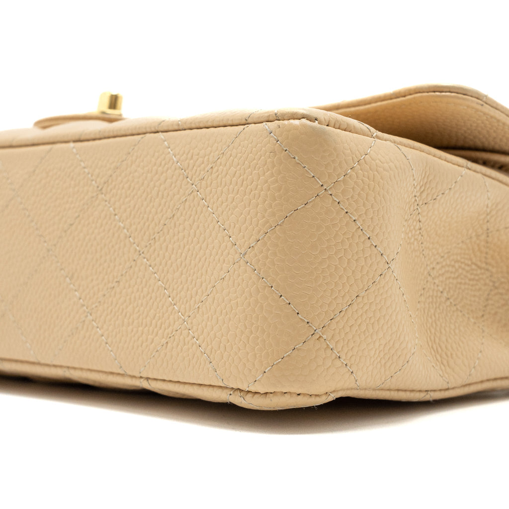 CHANEL MEDIUM CLASSIC DOUBLE FLAP BAG CAVIAR BEIGE GHW