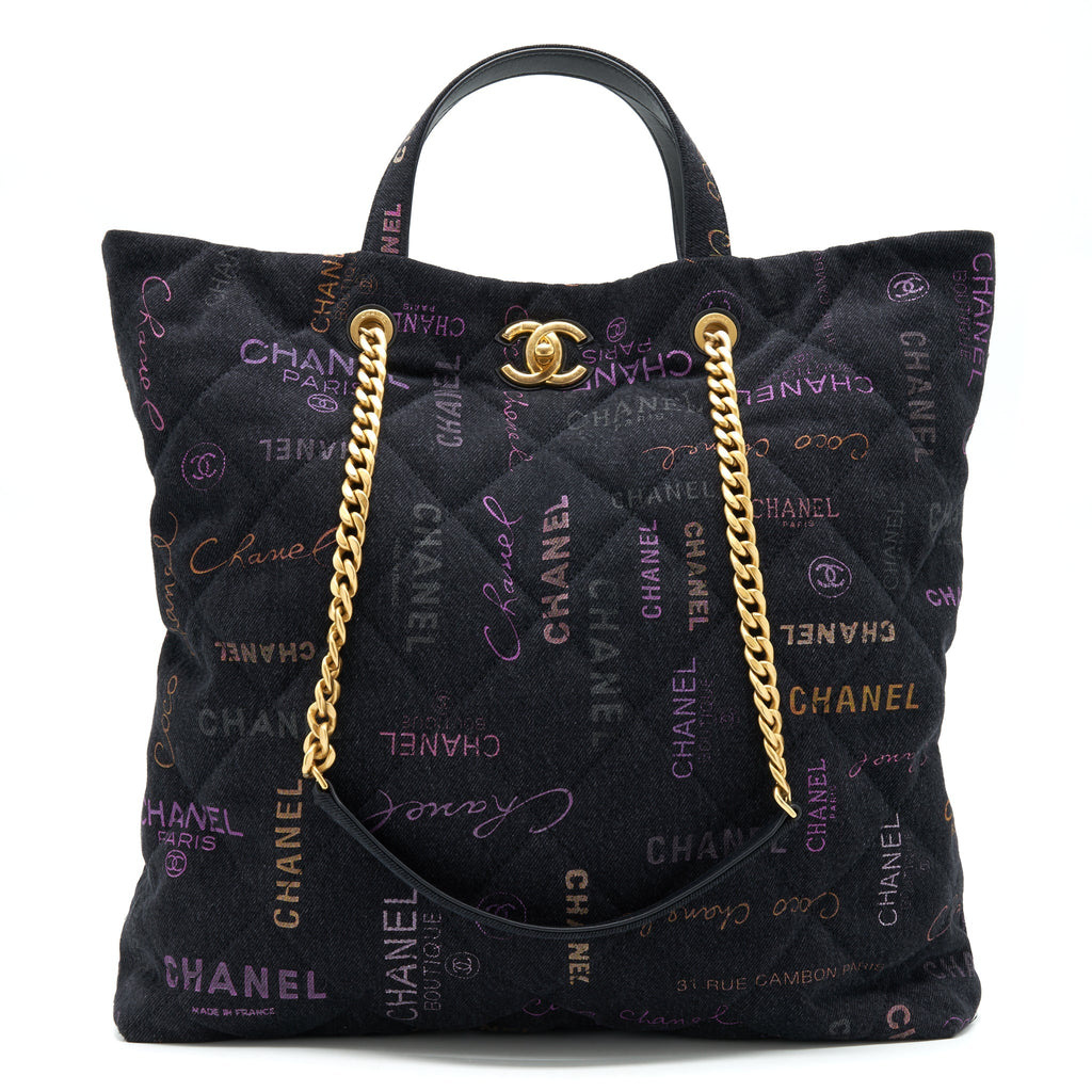 CHANEL 22P PRINTED DENIM MAXI SHOPPING TOTE BAG BLACK/MULTICOLOUR GHW