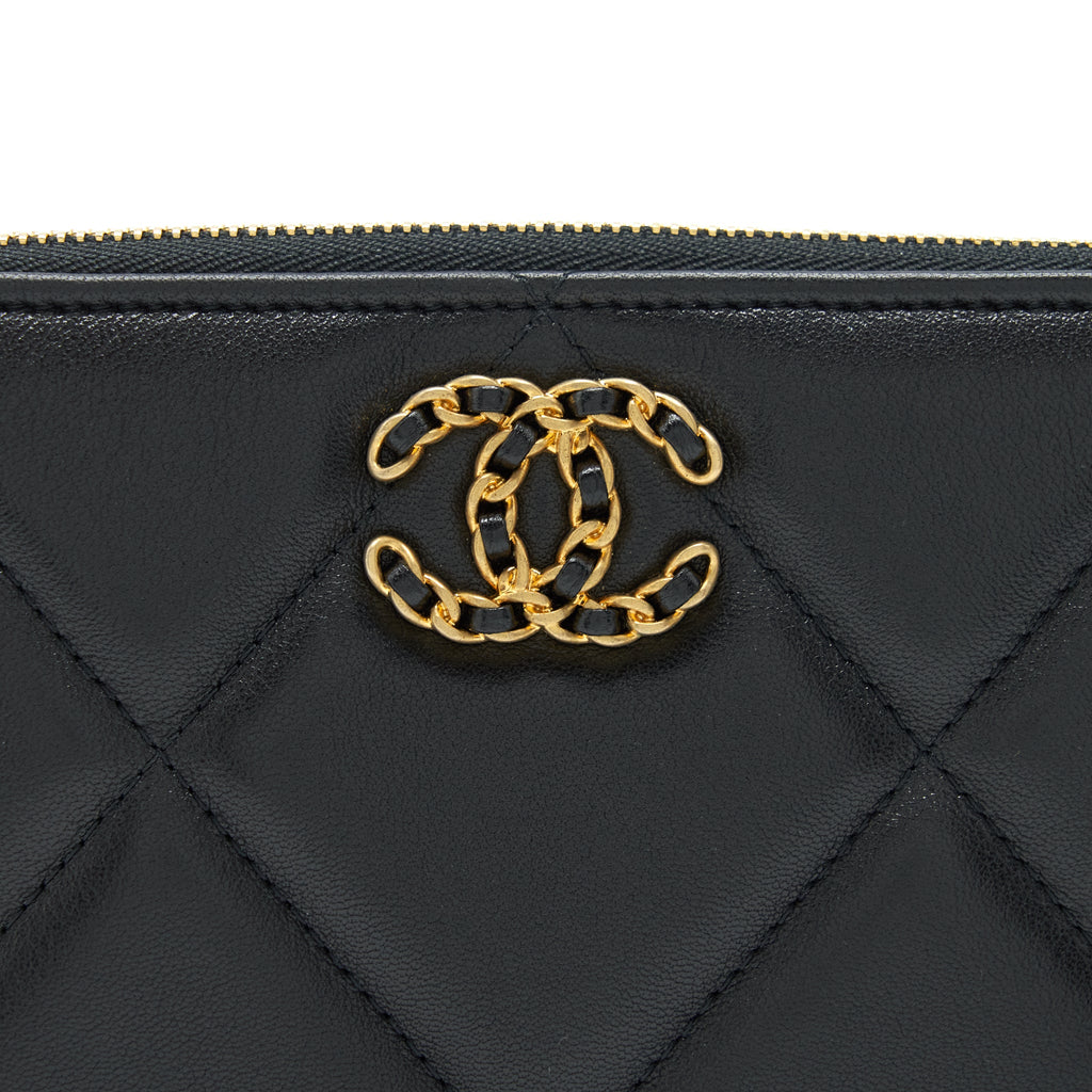 CHANEL 19 POUCH LAMBSKIN BLACK GHW
