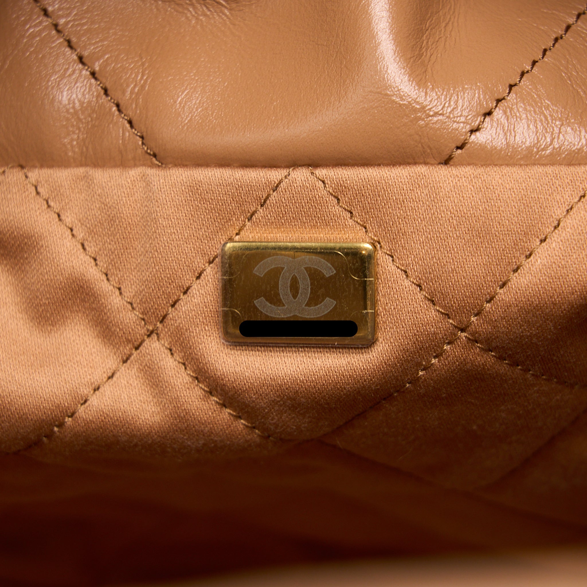 CHANEL SMALL 22 BAG SHINY CALFSKIN CARAMEL GHW (MICROCHIP)