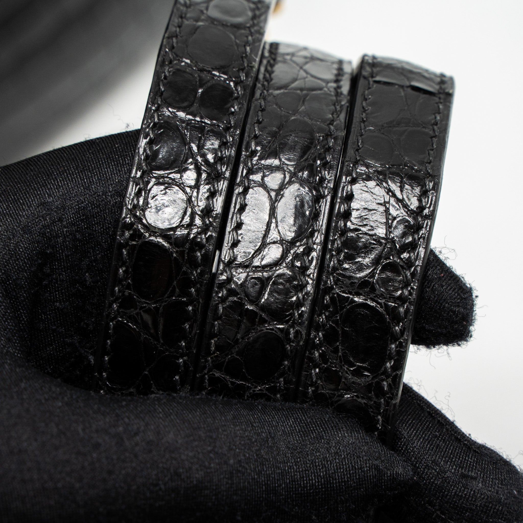 HERMES KELLY 32 SHINY CROCODILE POROSUS BLACK GHW