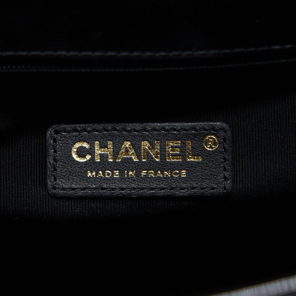 CHANEL 22K LARGE BACKPACK PATENT BLACK BRUSHED GHW (MICROCHIP)