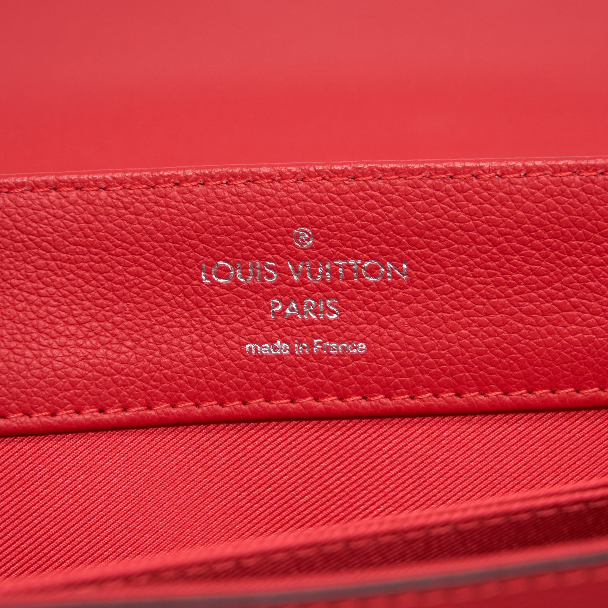 LOUIS VUITTON LOCKME BAG RED SHW YEAR 2016