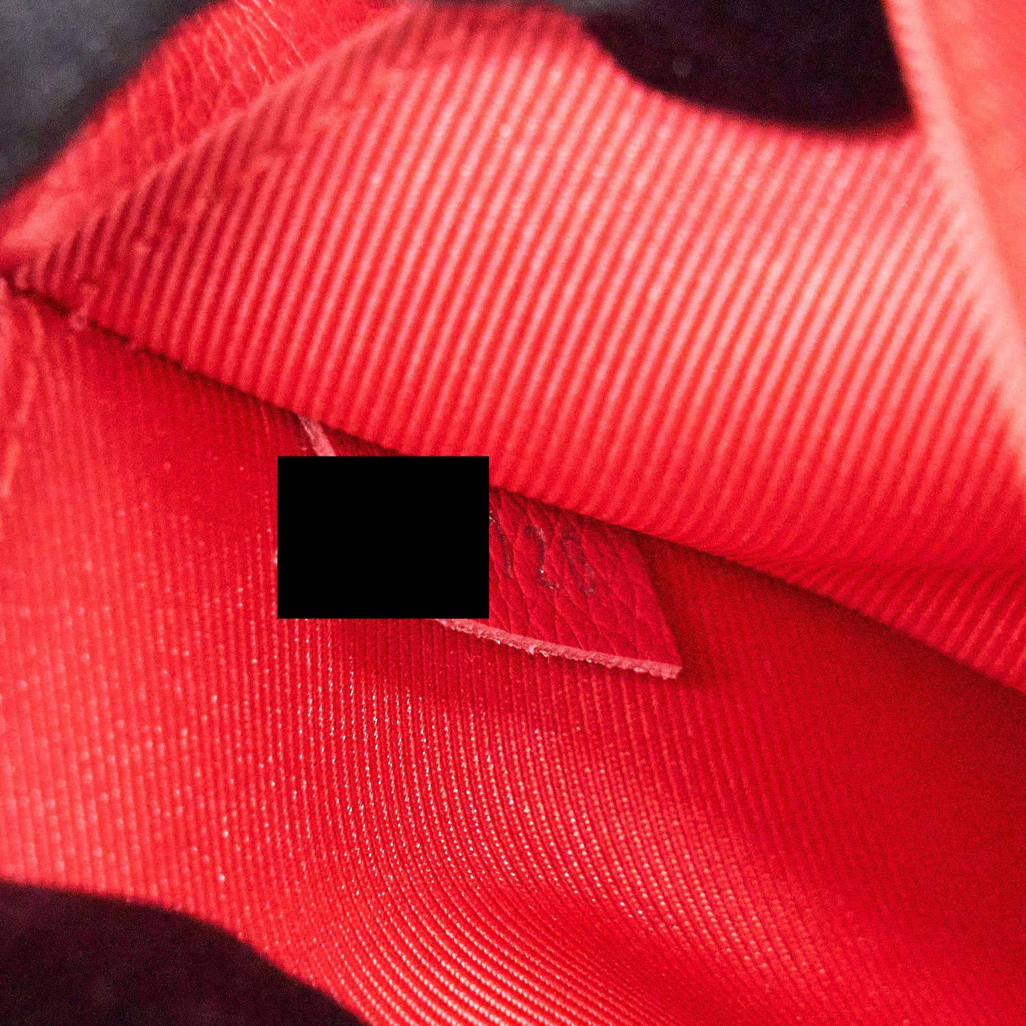 LOUIS VUITTON LOCKME BAG RED SHW YEAR 2016