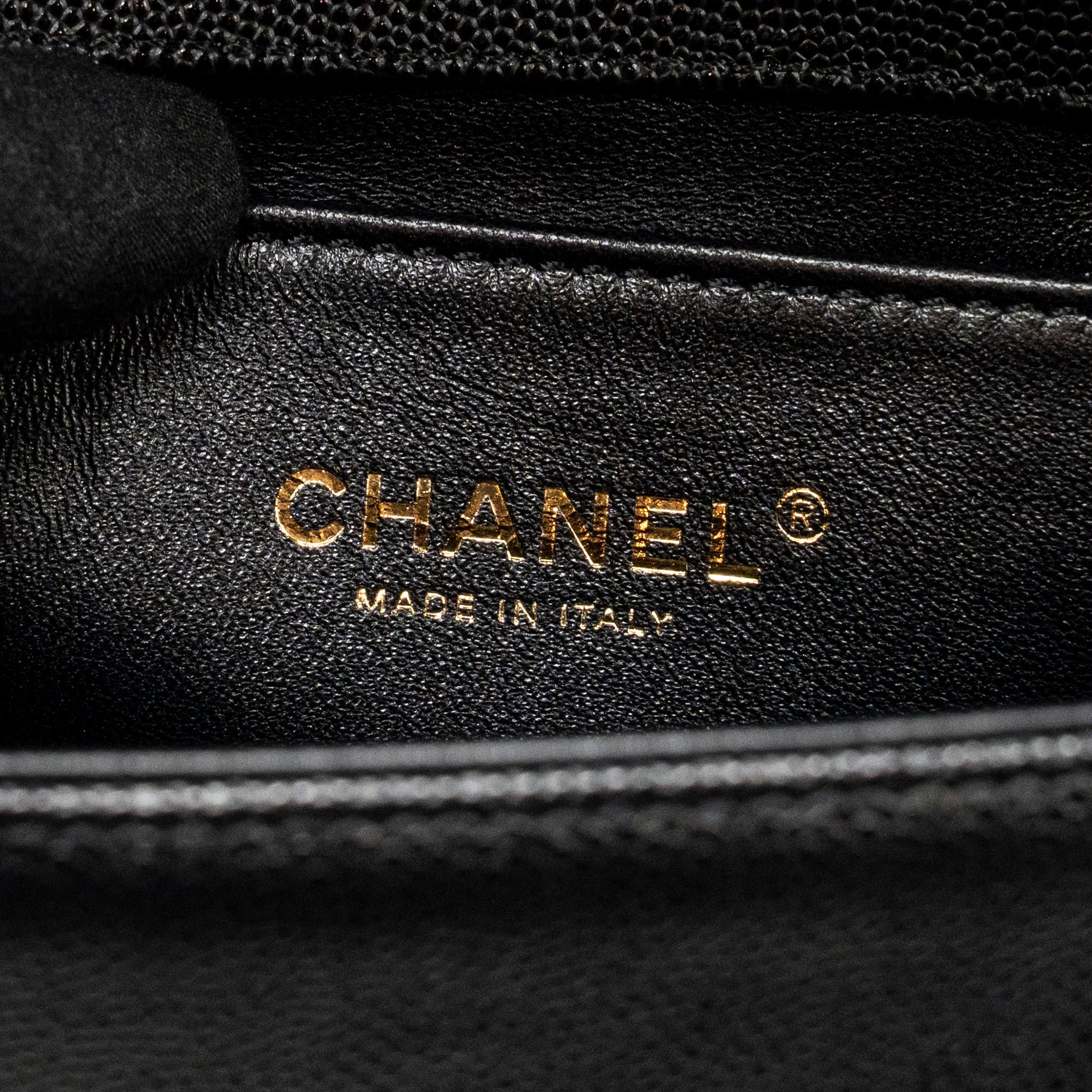 CHANEL MEDIUM BOY BAG CAVIAR BLACK GHW (MICROCHIP)