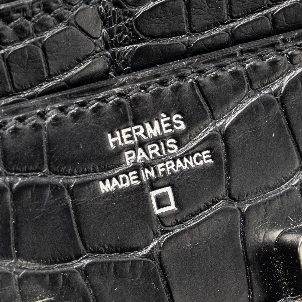HERMES CONSTANCE WALLET ALLIGATOR MISSISSIPPIENSIS BLACK SHW
