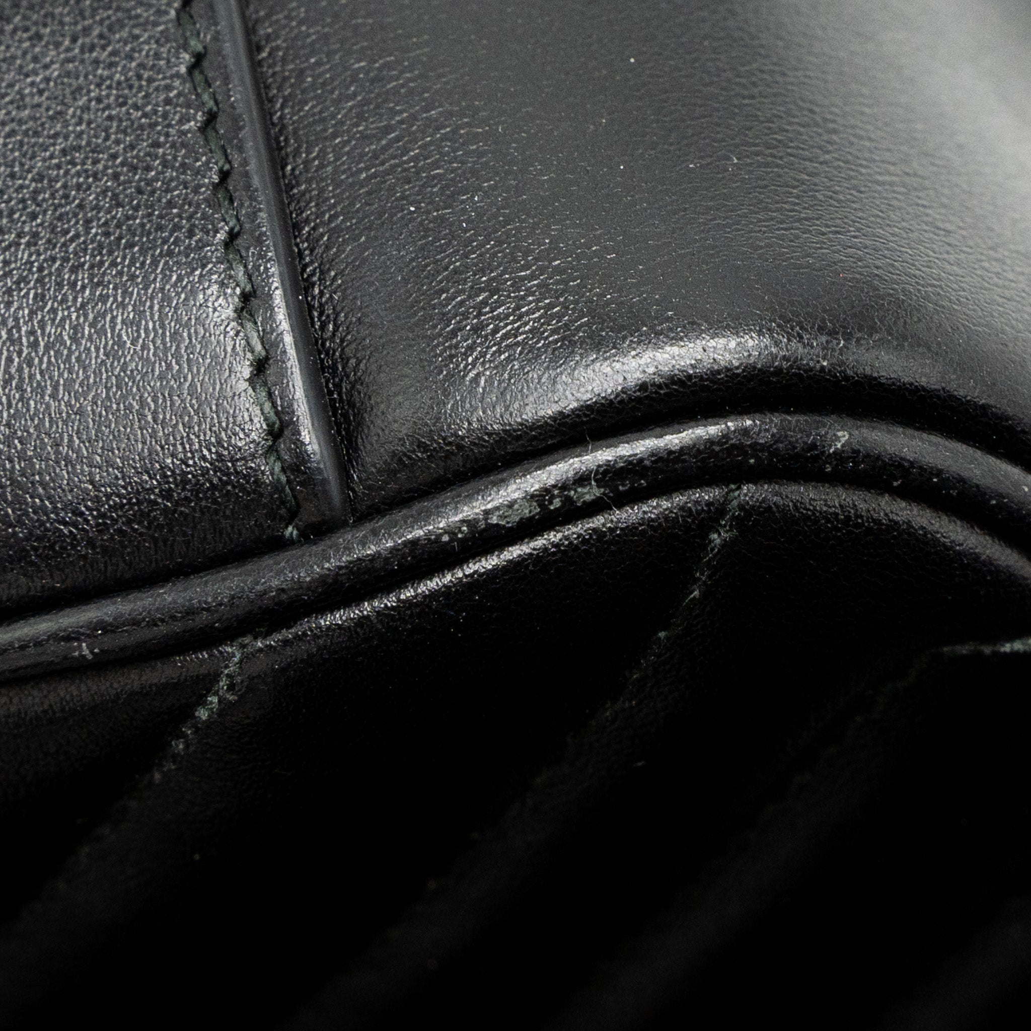 GUCCI SMALL GG MARMONT BAG CALFSKIN BLACK GHW