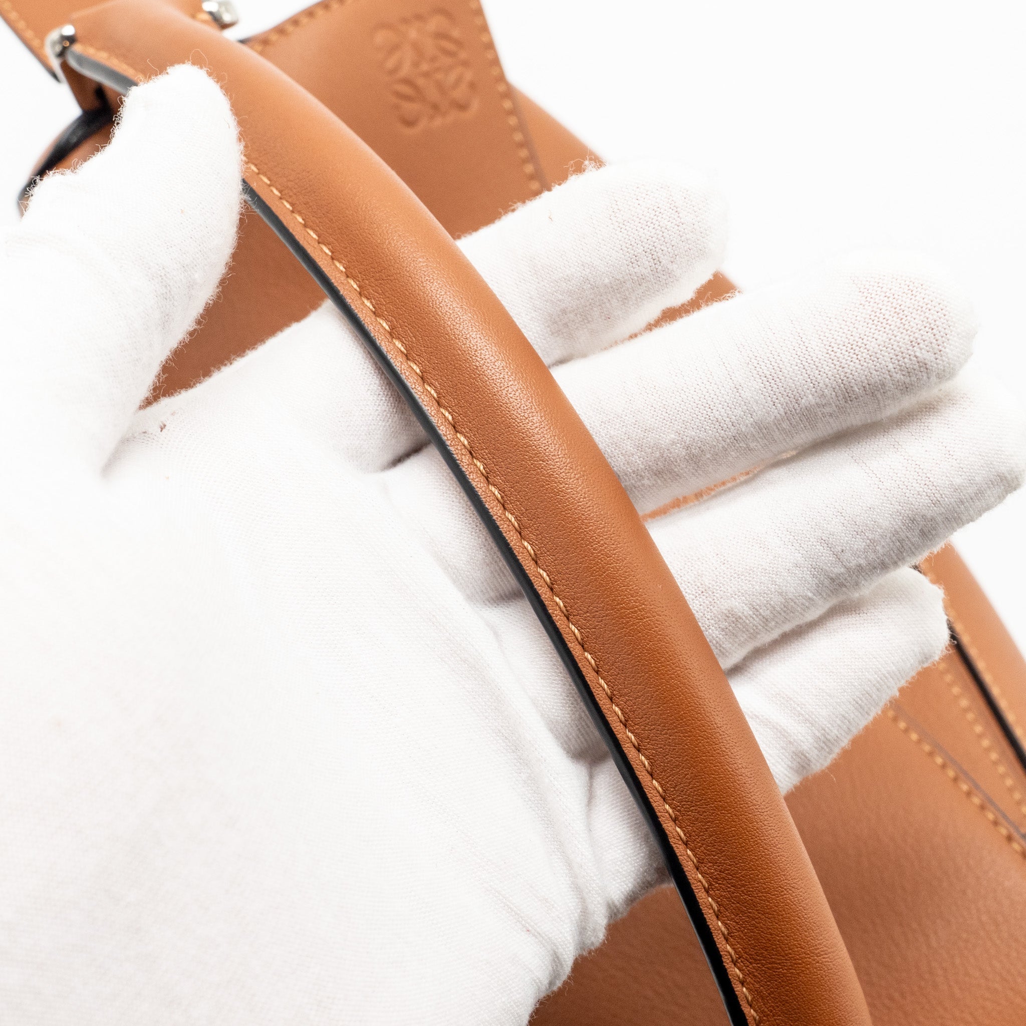 LOEWE SMALL PUZZLE BAG CALFSKIN TAN GHW