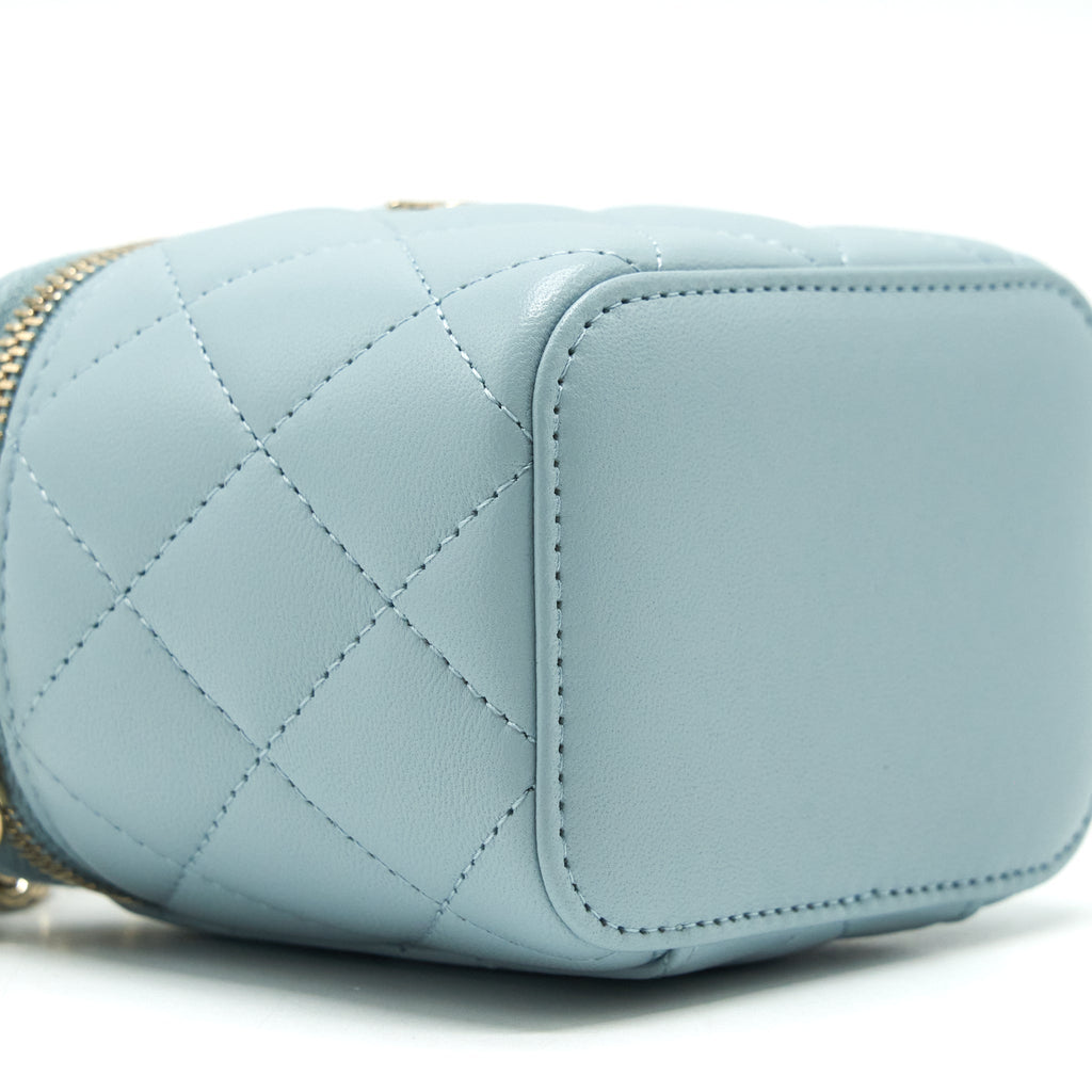 CHANEL 22P TOP HANDLE MINI VANITY WITH CHAIN LAMBSKIN NG752 LIGHT BLUE LGHW