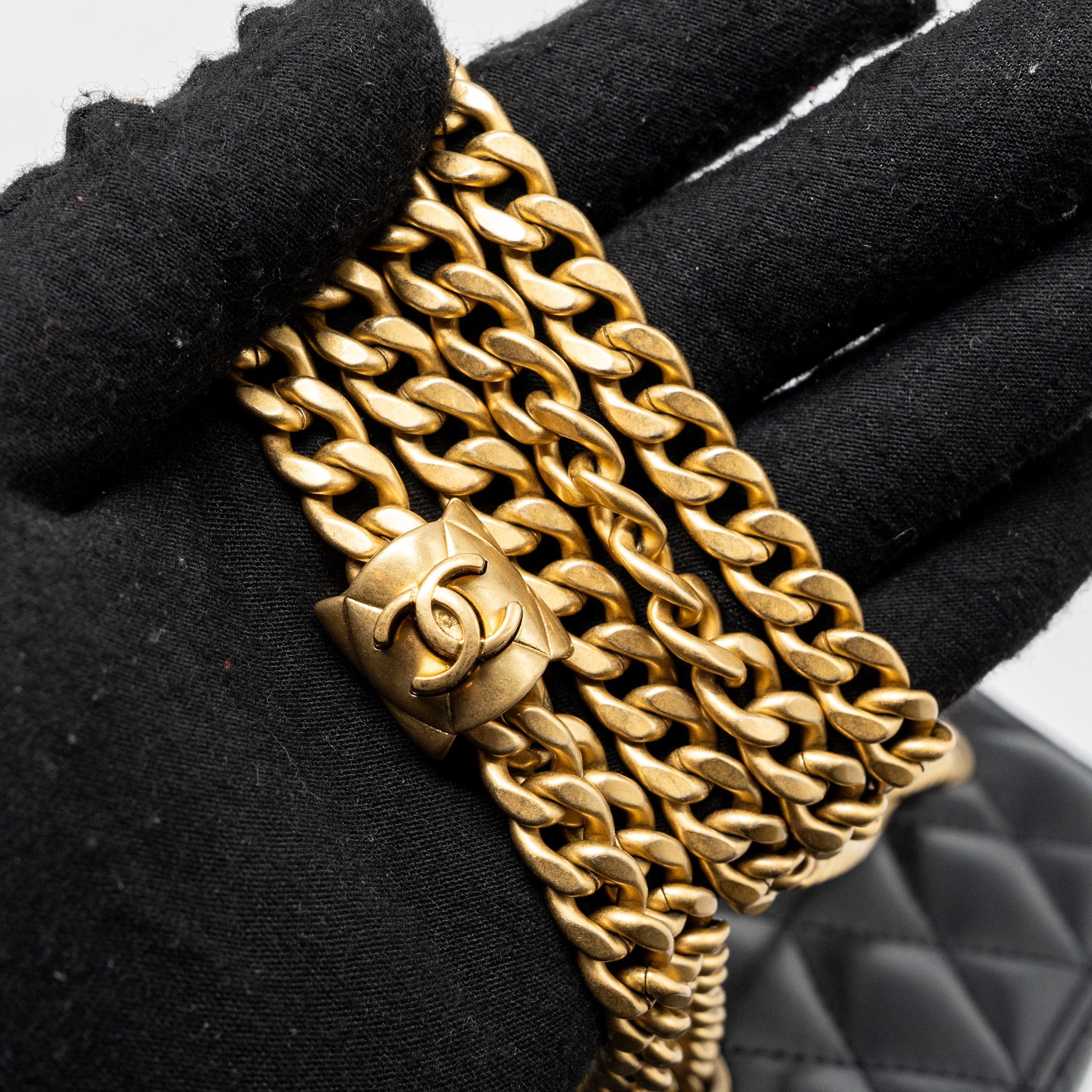 CHANEL 22K GOLD PILLAR LONG VANITY WITH ADJUSTABLE CHAIN LAMBSKIN BLACK GHW (MICROCHIP)