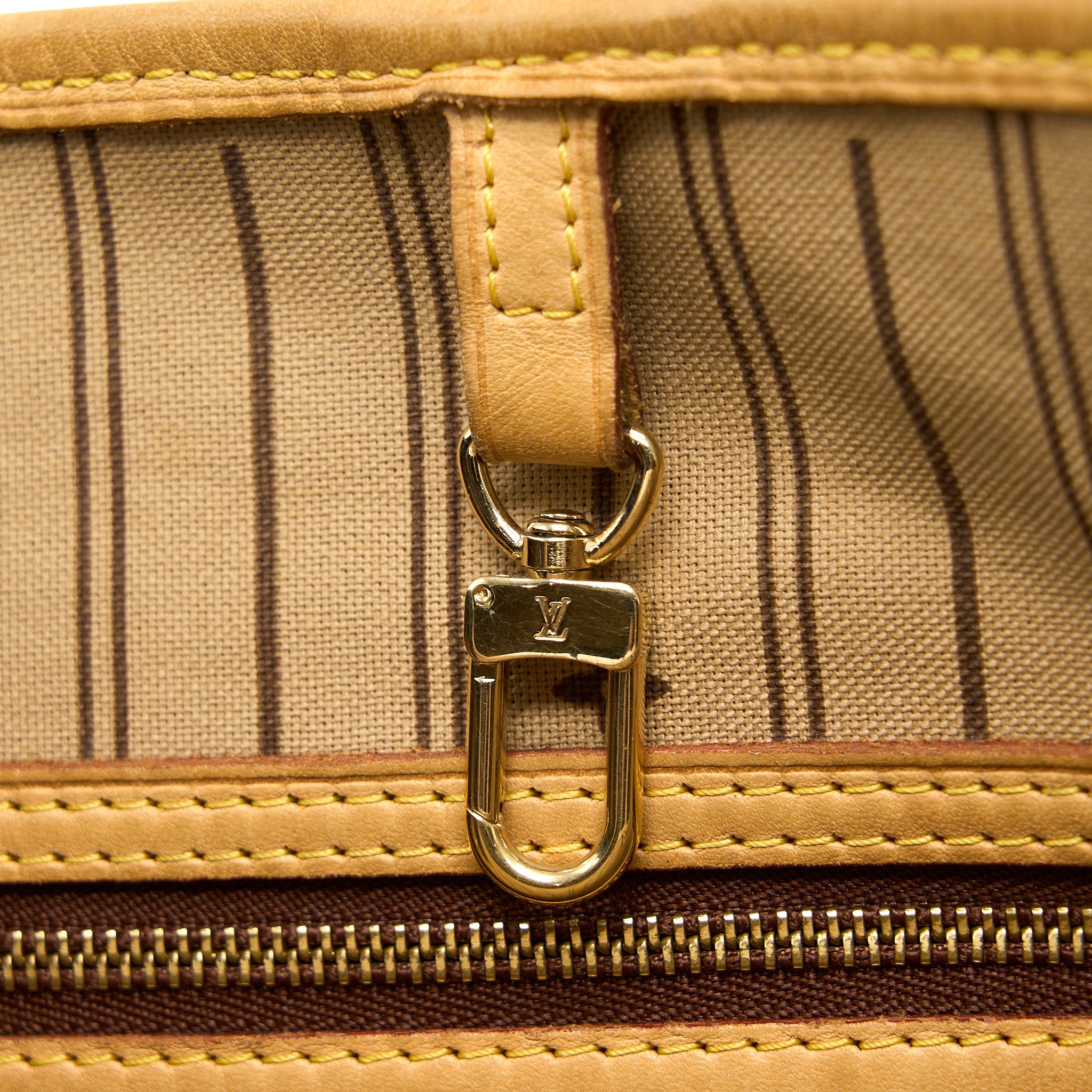 LOUIS VUITTON NEVERFULL MM MONOGRAM CANVAS GHW