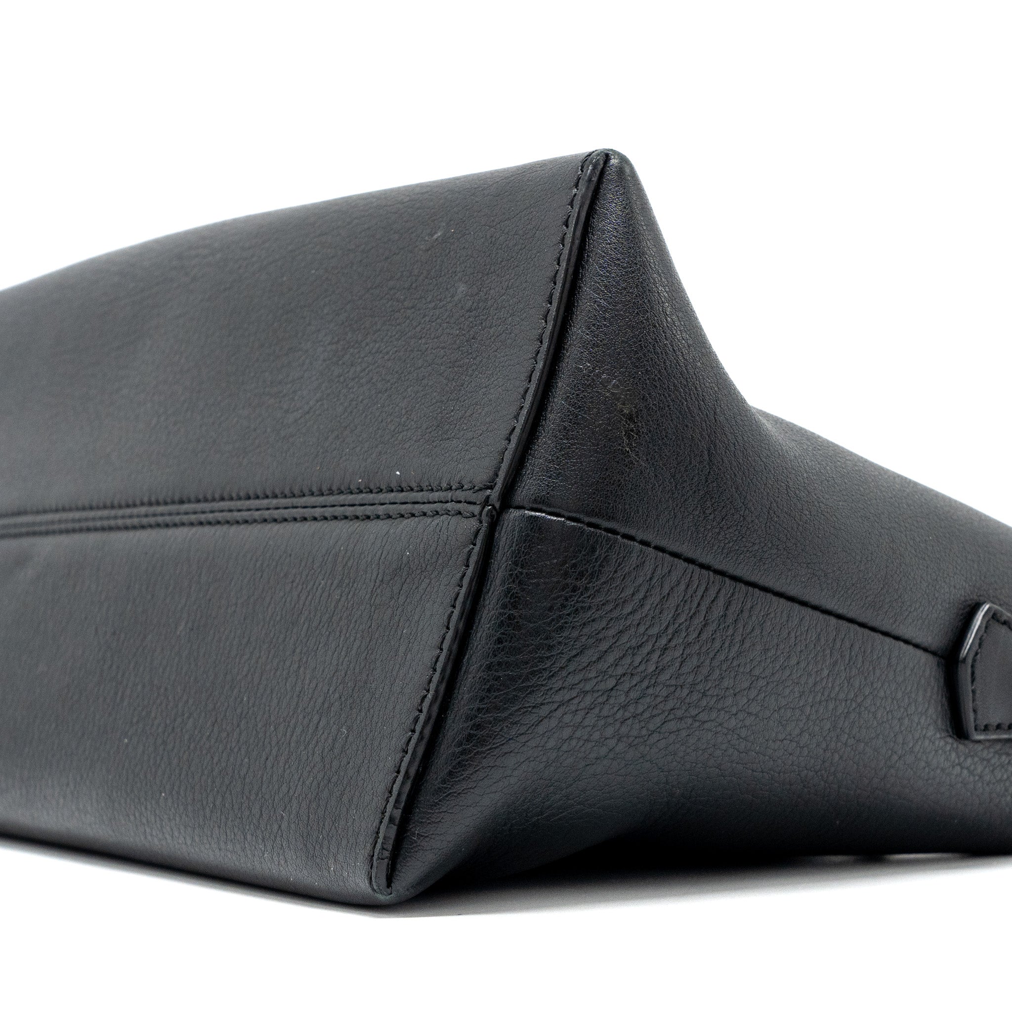 FENDI BY THE WAY CALFSKIN BLACK SHW