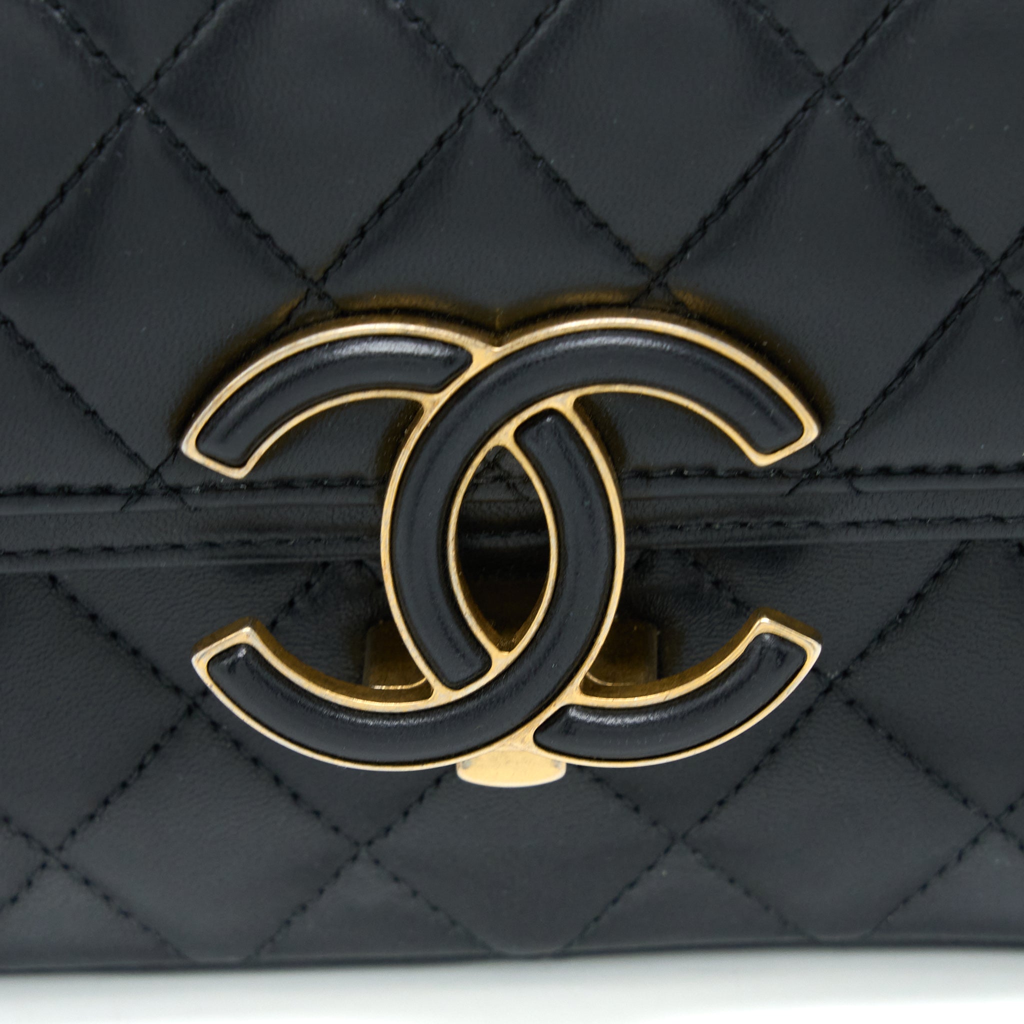 CHANEL SMALL ENAMEL CC FLAP BAG LAMBSKIN BLACK GHW