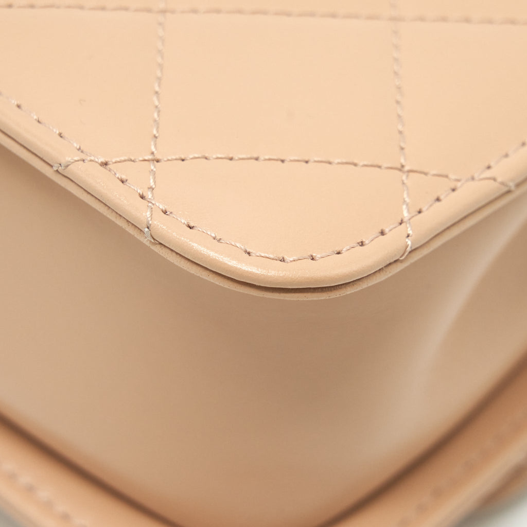 CHANEL 21A GOLD CRUSH FLAP BAG CALFSKIN BEIGE GHW