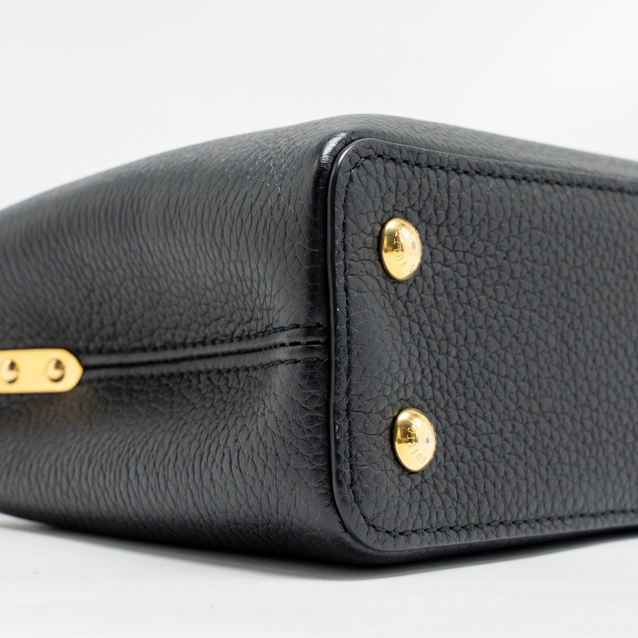 LOUIS VUITTON CAPUCINES MINI TAURILLON BLACK GHW