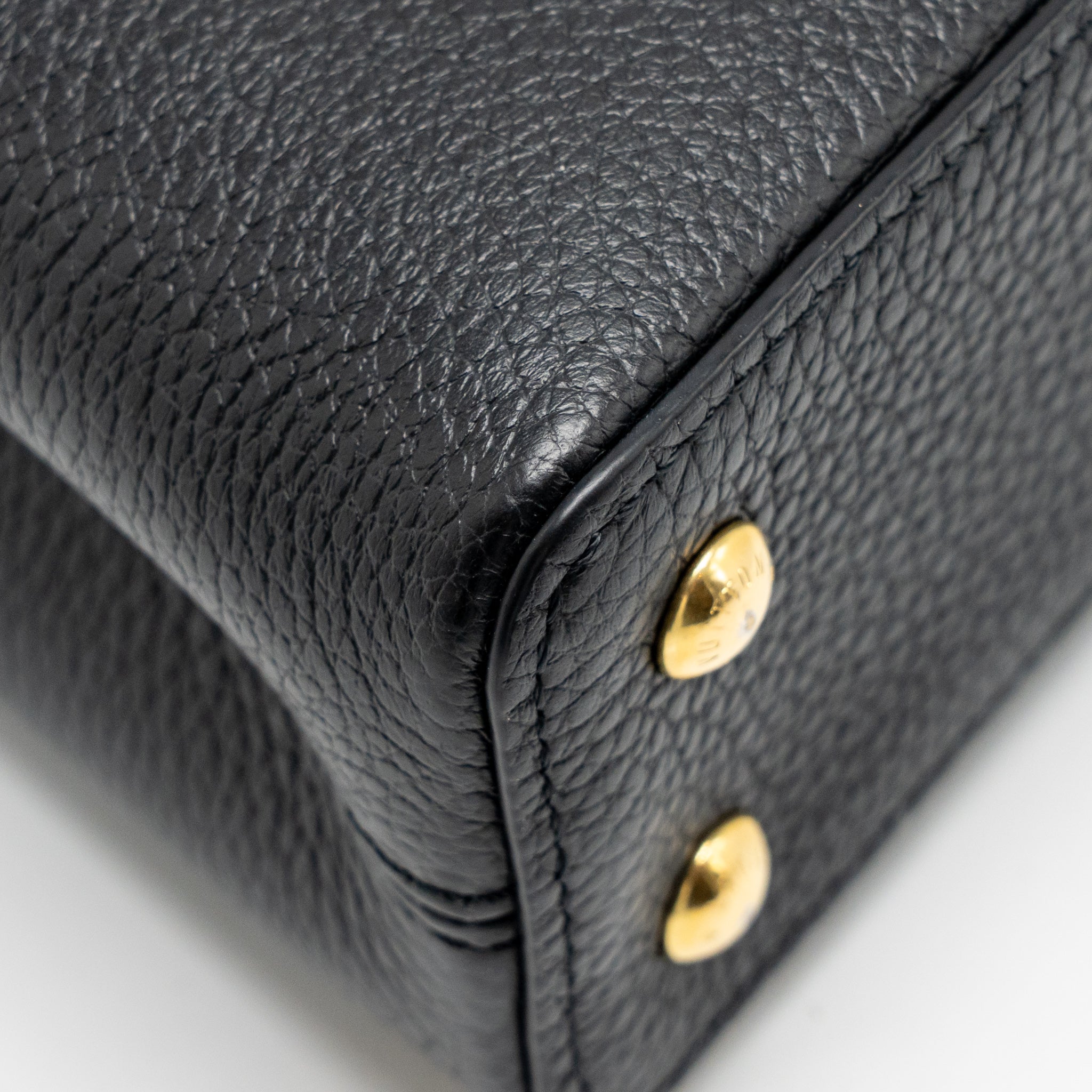 LOUIS VUITTON CAPUCINES MINI TAURILLON BLACK GHW