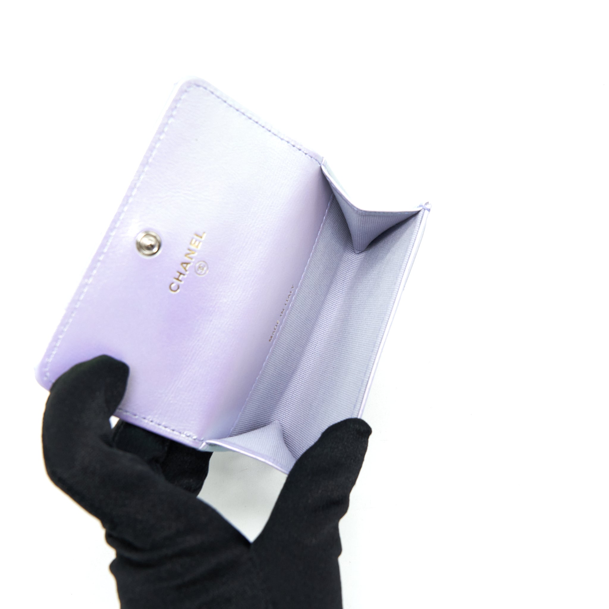 CHANEL 19 FLAP CARD HOLDER CALFSKIN IRIDESCENT LIGHT PURPLE SHW