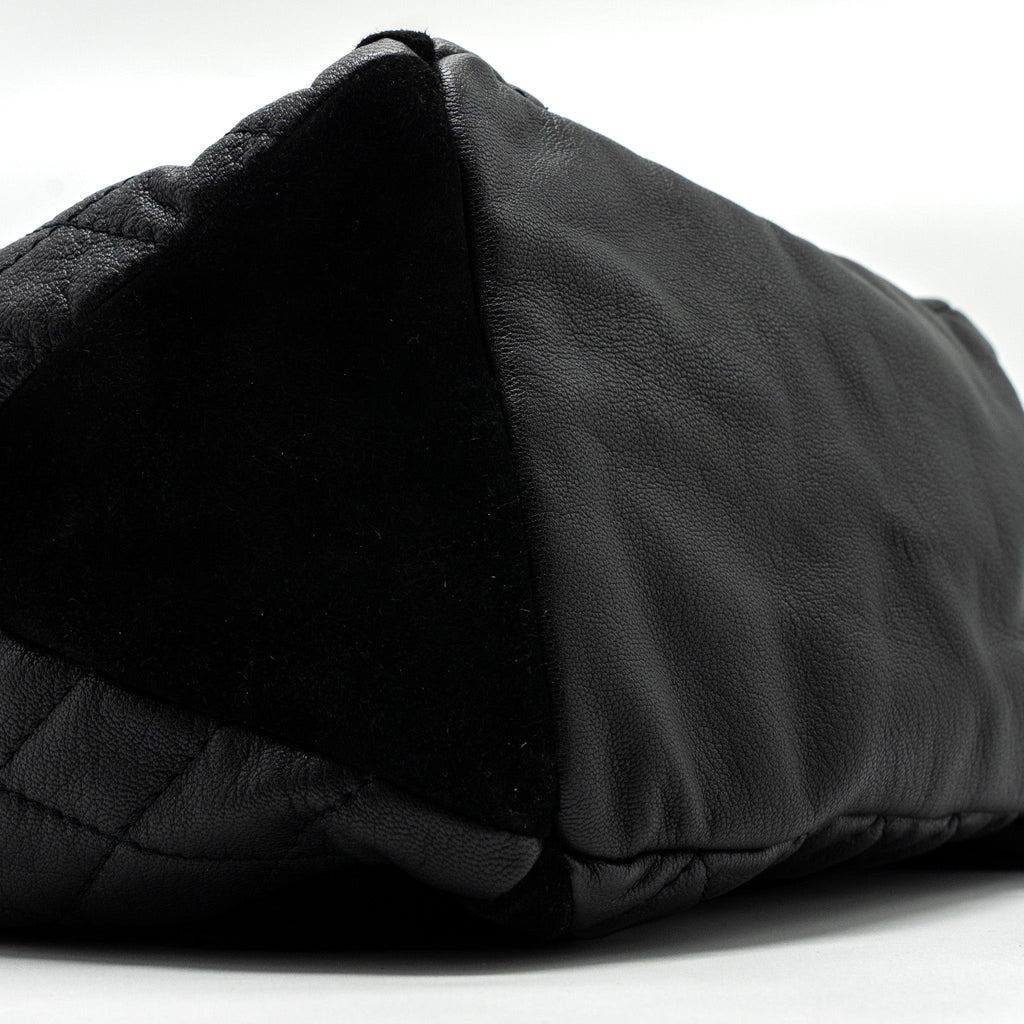 CHANEL BUCKET BAG GOATSKIN/SUE CALFSKIN BLACK SHW