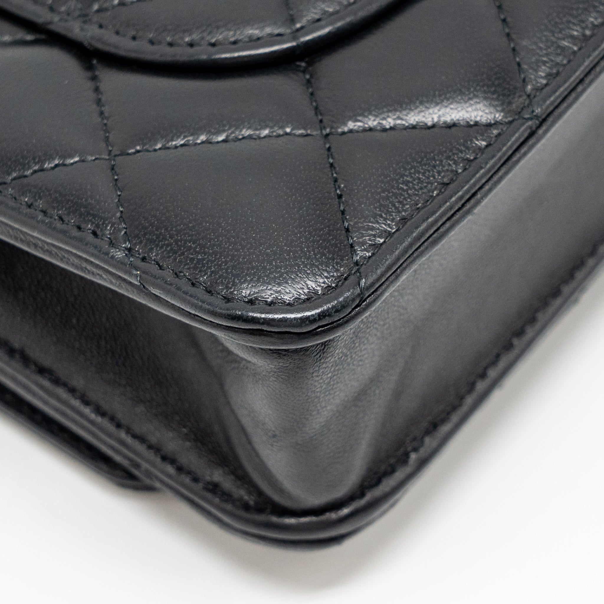 CHANEL PEARL CRUSH WALLET ON CHAIN LAMBSKIN BLACK GHW (MICROCHIP)