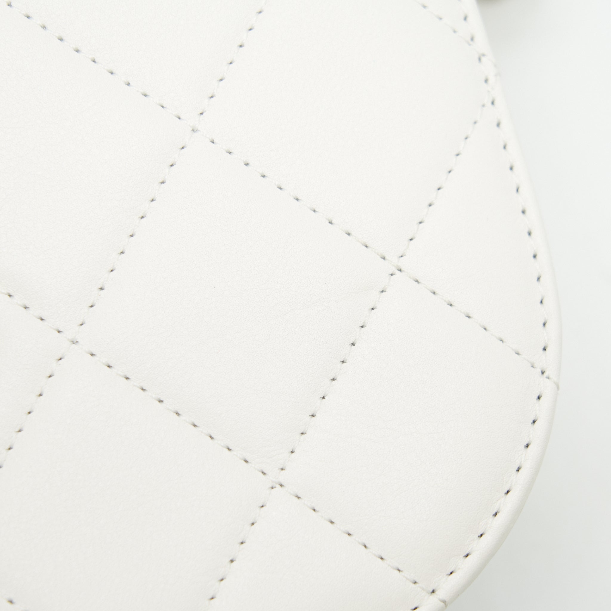CHANEL SEASONAL FLAP CROSSBODY BAG LAMBSKIN CREAM GHW